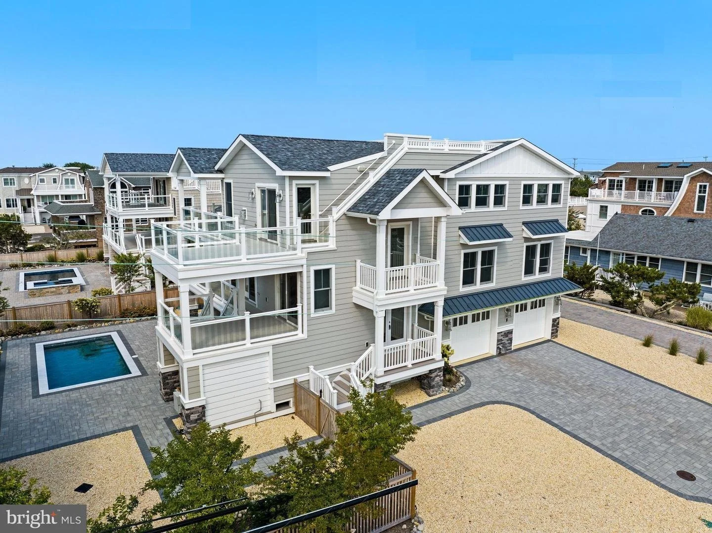 Lagoonfront new construction home on Long Beach Island