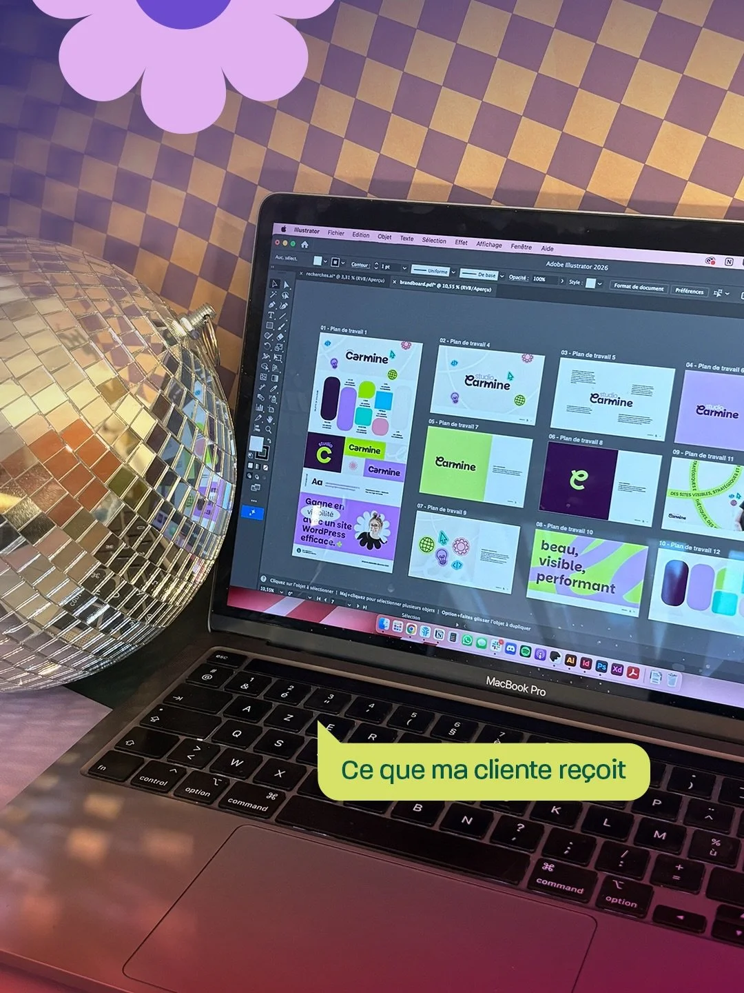 Ma cliente re&ccedil;oit une nouvelle identit&eacute; visuelle claire, structur&eacute;e, pr&ecirc;te &agrave; &ecirc;tre utilis&eacute;e 🪄
Mais avant d&rsquo;arriver &agrave; ce r&eacute;sultat, c&rsquo;est des recherches, des tests, plein d&rsquo;
