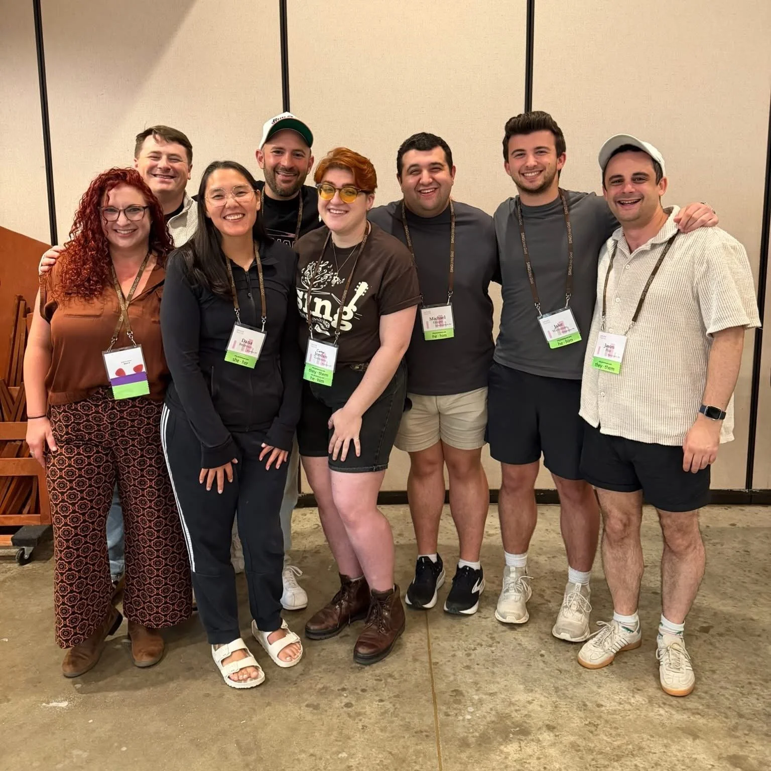 URJ Camp Harlam songleader alumni at Hava Nashira 2026 (including some of my former counselors, CITs, and campers!)