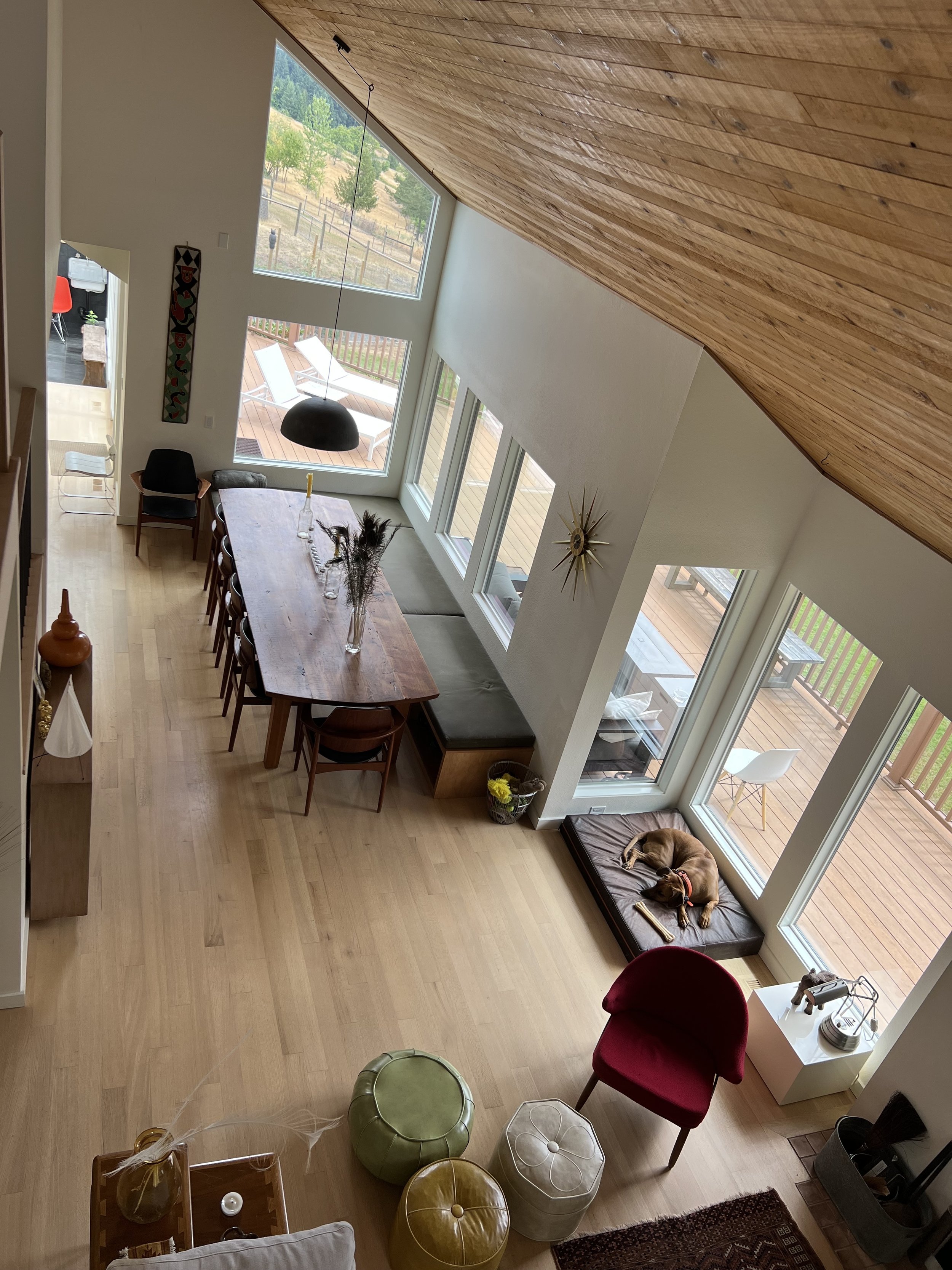 dining room at Meadowlawn Farm