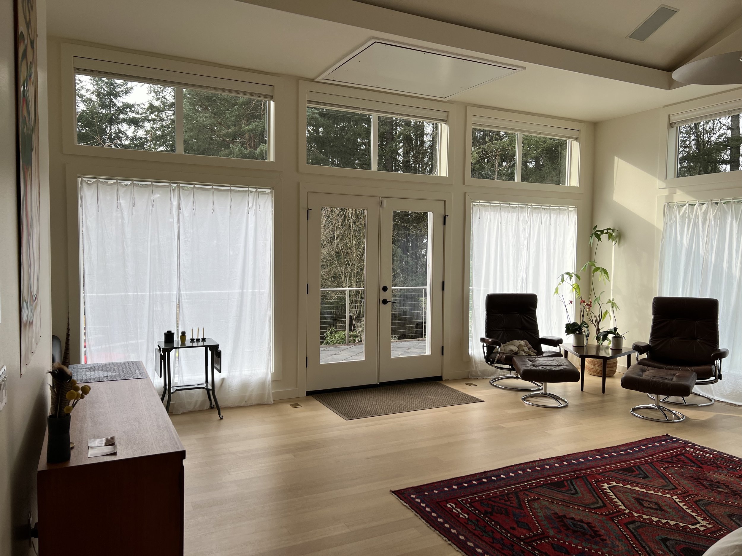 primary bedroom facing deck (south) at Meadowlawn Farm
