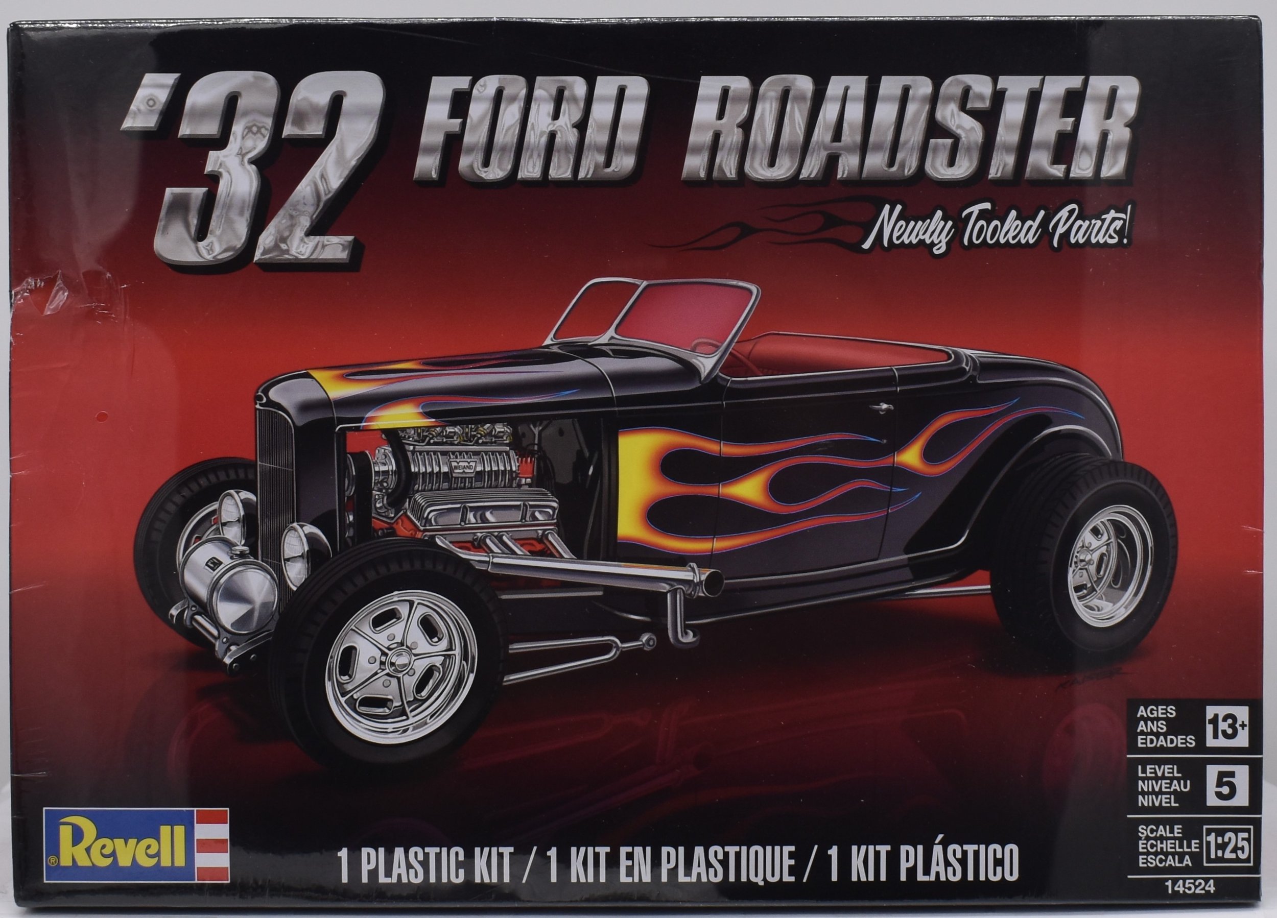 Revell 1/25 '32 Ford Roadster
