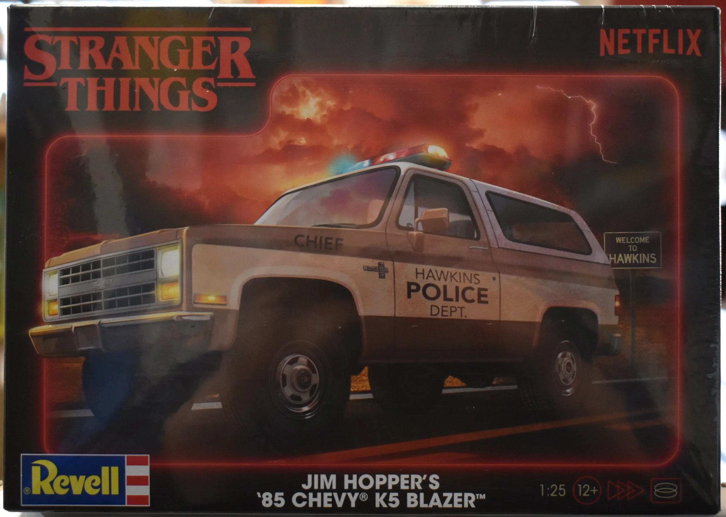 Revell 1/25 1985 Chevy K5 Blazer "Stranger Things"