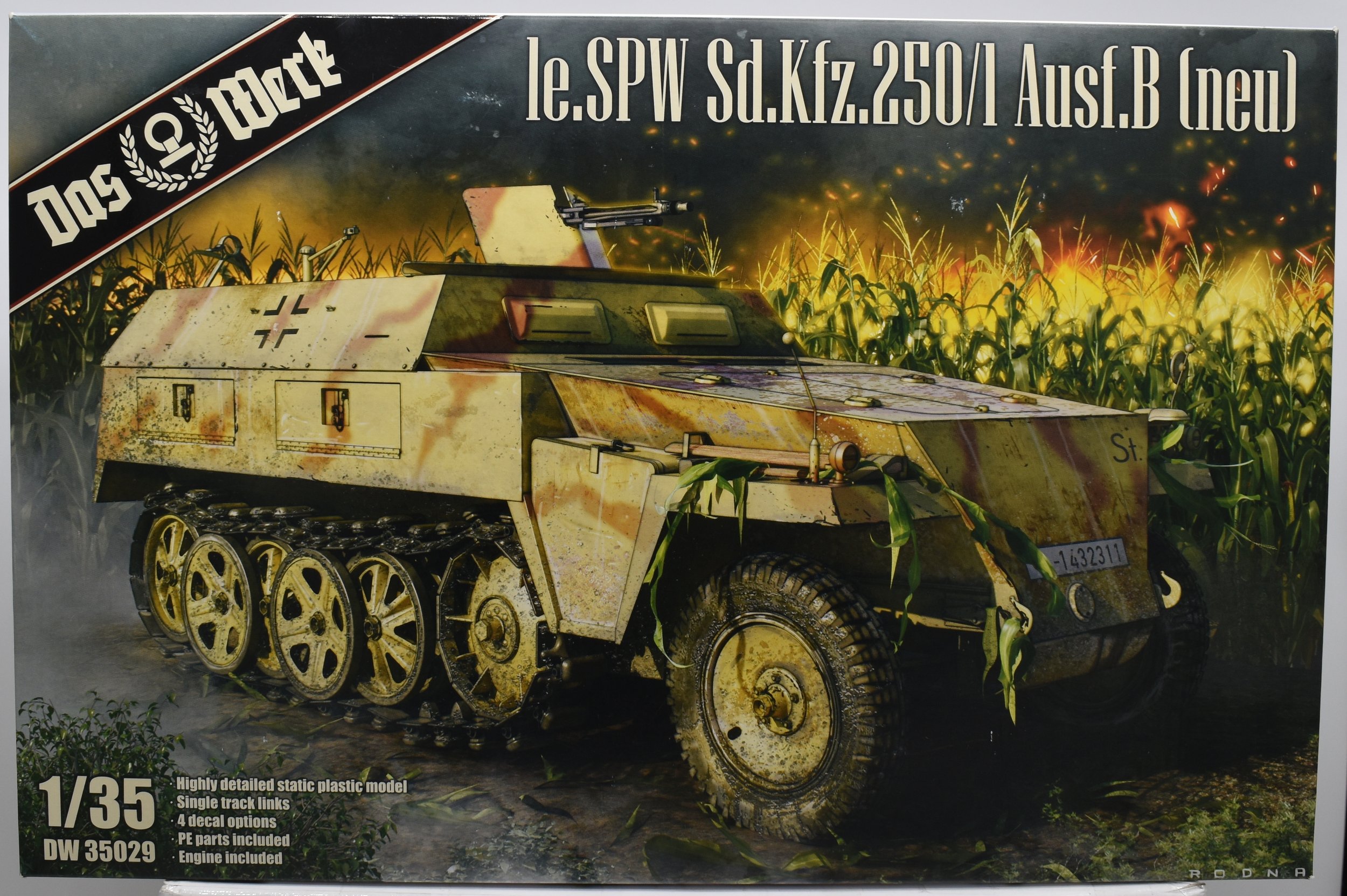 Das Werk 1/35 Sd.Kfz.250/1 Neu