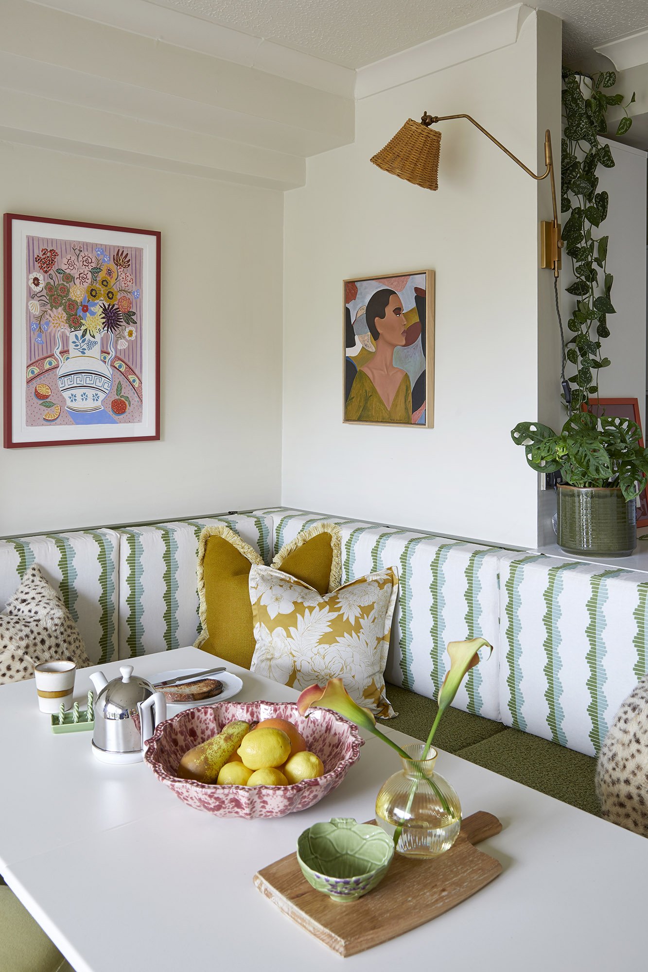 Bespoke_banquette_seating_victoria_covell_interiors_islington_project.jpg