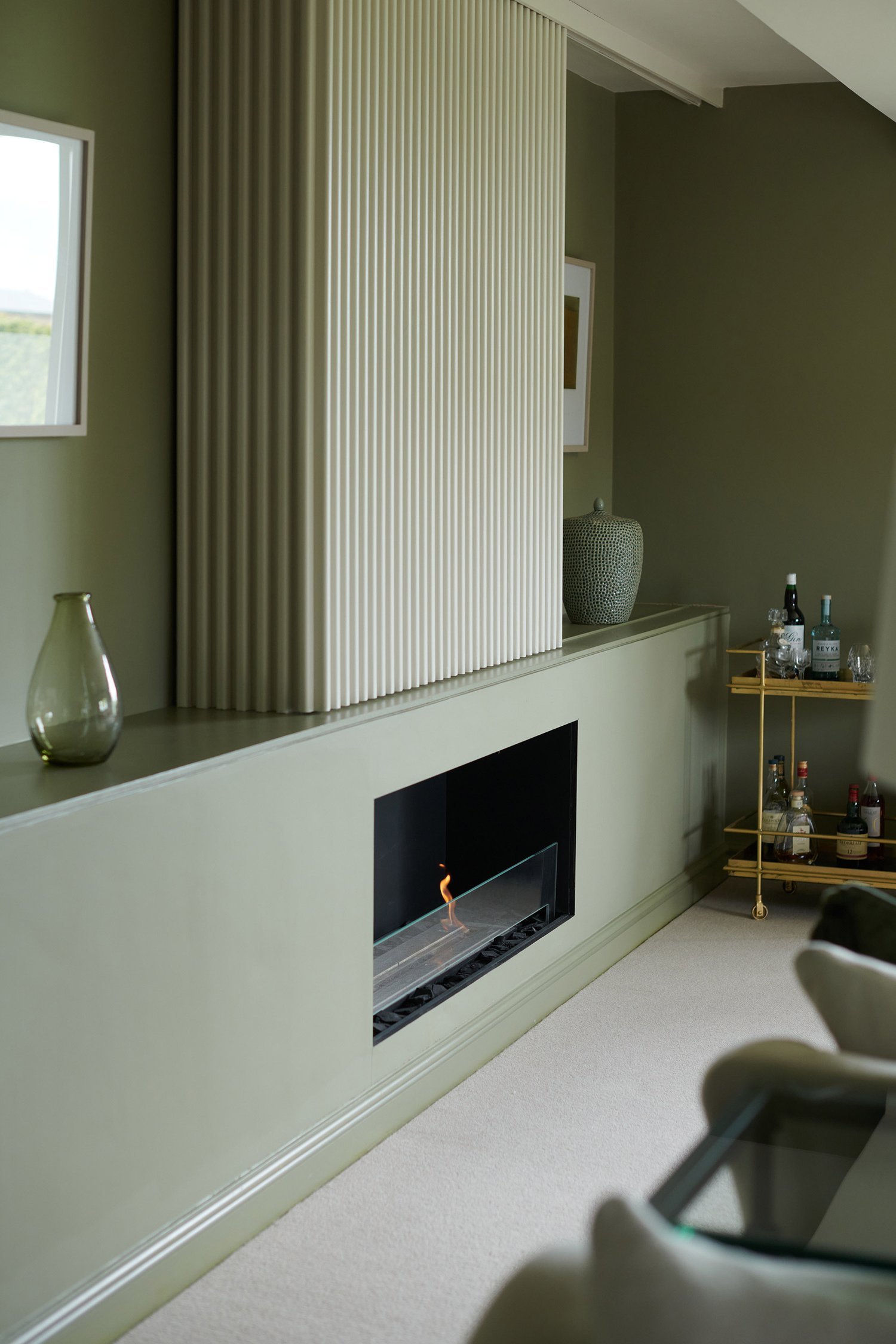 Living_room_bespoke_joinery_tv_unit_victoria_covell_interiors_brattleby_project.jpg