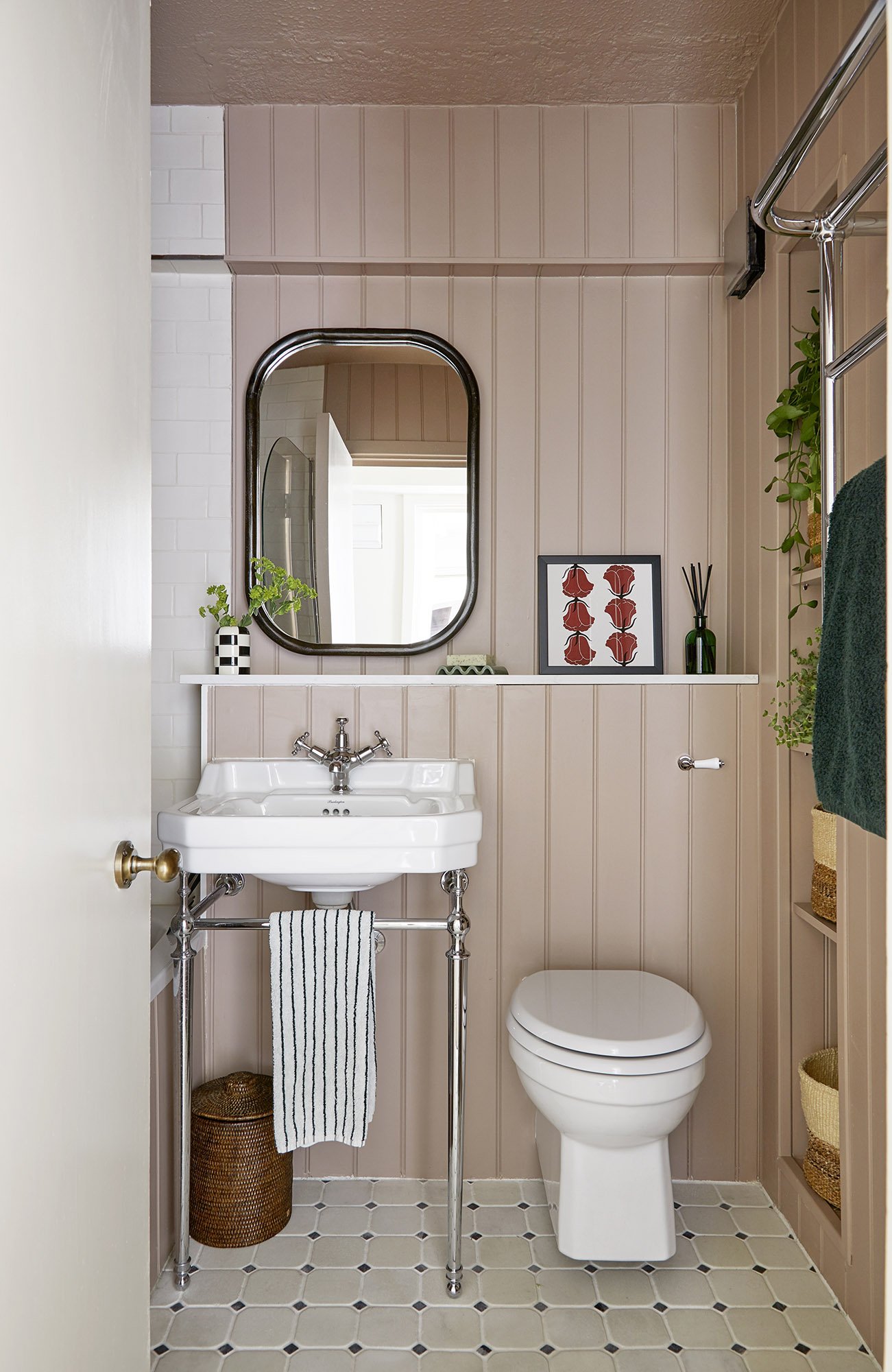 Bathroom_victoia_covell_interiors_islington_flat_project.jpg