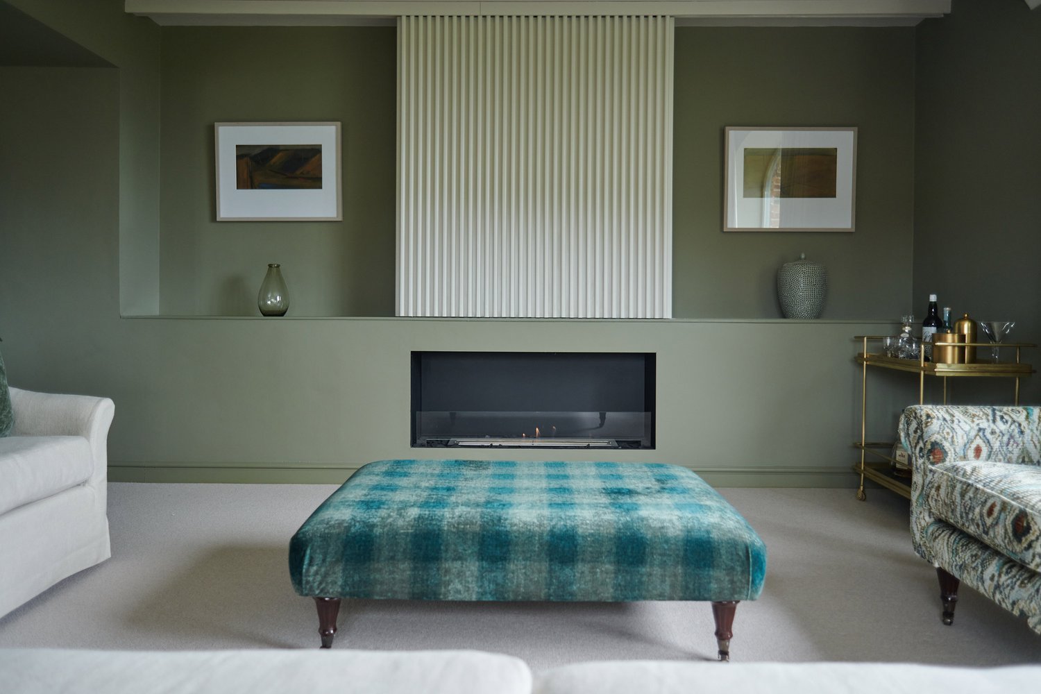 Living_room_bespoke_ottoman_victoria_covell_interiors_brattleby_project.jpg