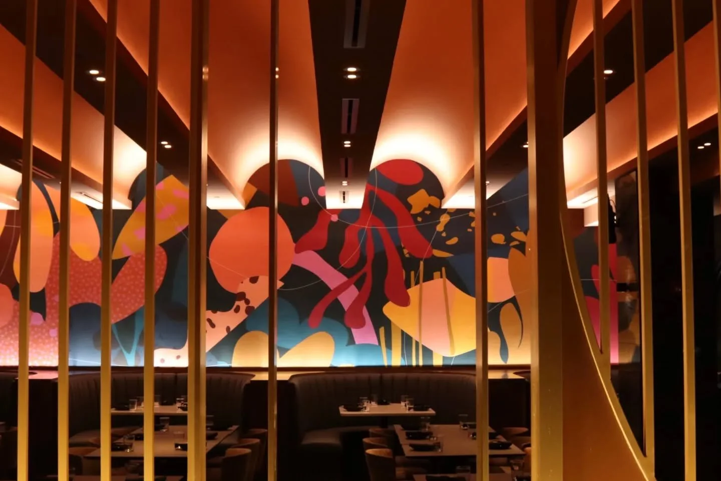 Jekyll &amp; Hyde - An exquisite sushi restaurant, with a hidden speakeasy behind offering 1920s-inspired cocktails, whimsical art, and a dash of mystery. 

#cocktails #speakeasy #interiordesign

@jekyllhydepark