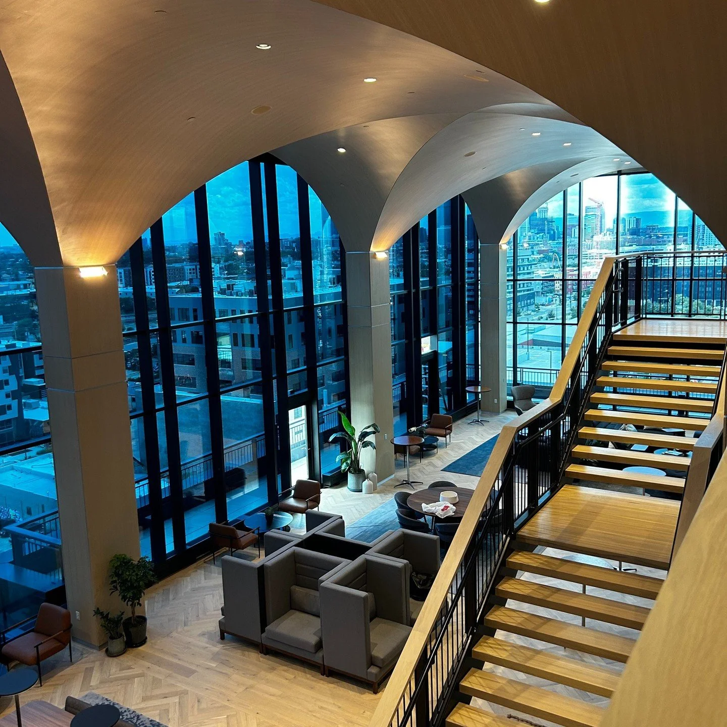 Check out Denver's latest corporate addition. The Current features beautiful ceiling details, thoughtful lighting design, and a complimentary furniture package.

#barrelvault #interiordesign #lightingdesign #furniture