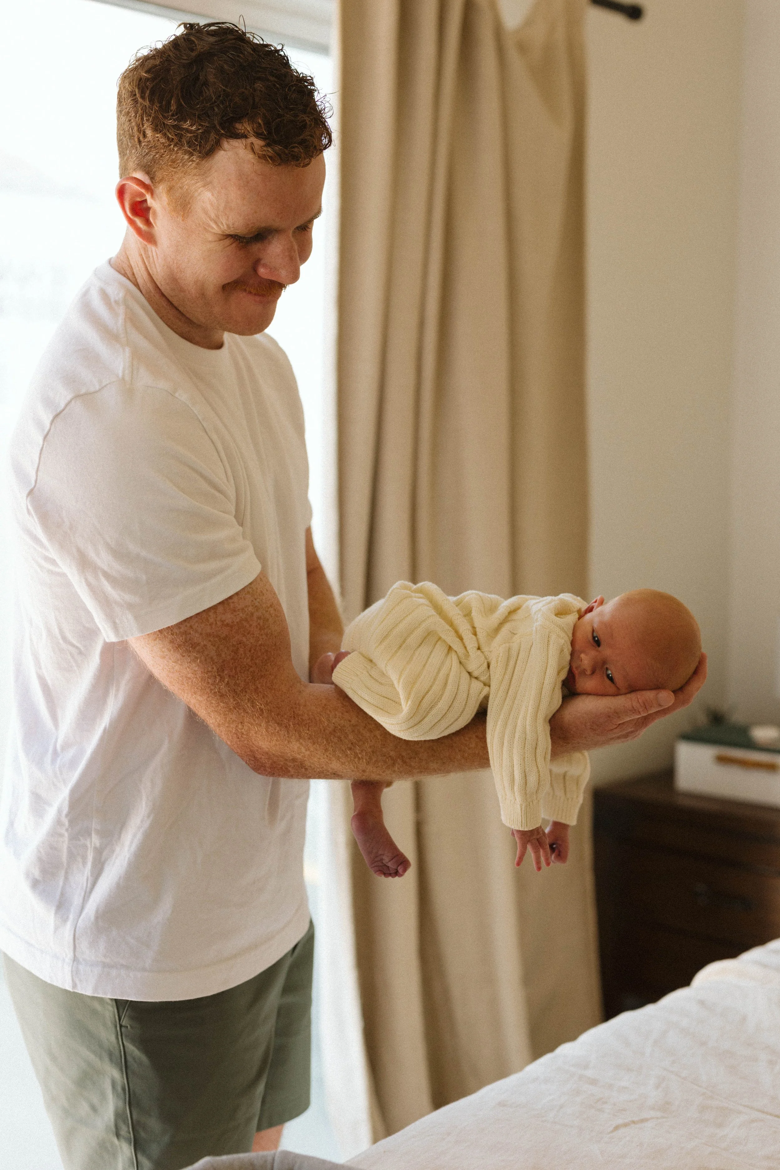 irvine-newborn-photographer-in-home99.jpg