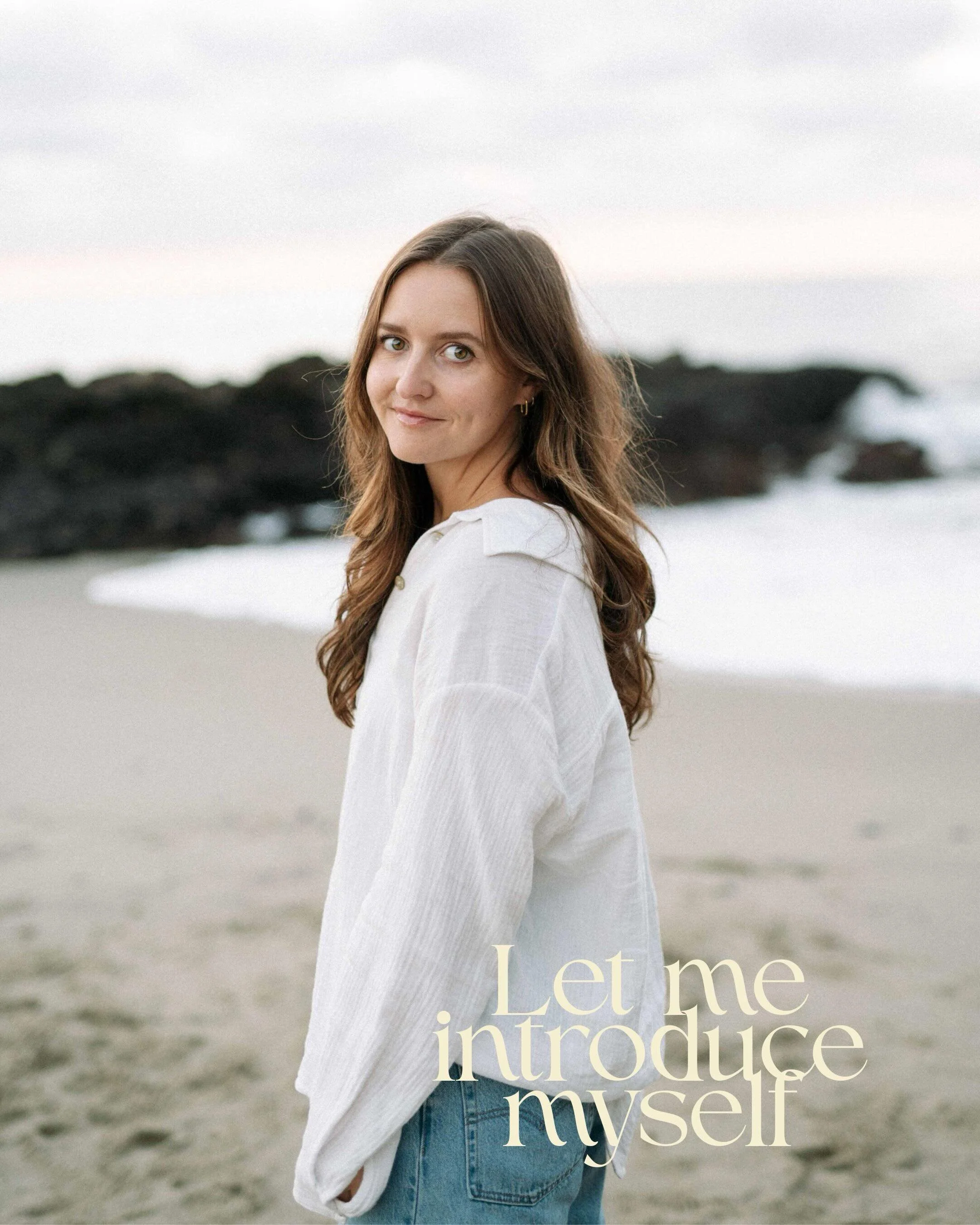 Guess it&rsquo;s time for a formal introduction&hellip;
Hi!! I&rsquo;m Kellyn, family &amp; motherhood photographer based here in Orange County. 

Also, a toddler mom who spends her free time scouting locations, taking film photos and frequenting thr