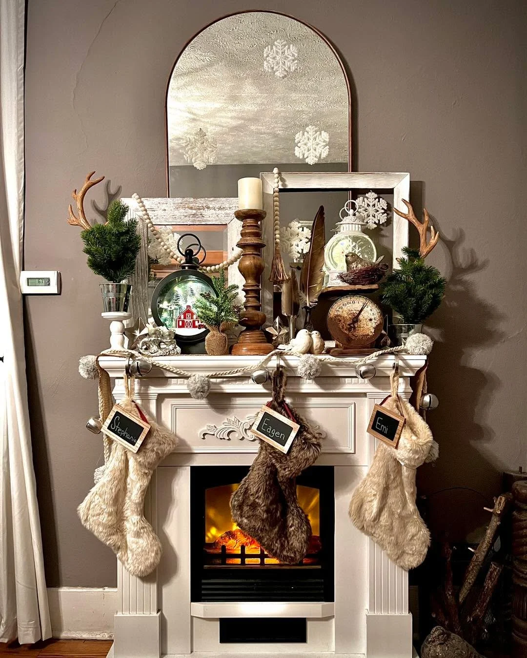 I wasn&rsquo;t feeling the usual level of holiday decorating after Emi and I put up our tree a few weeks ago, but I left some of my storage bins out in case I got inspired. With our first celebration happening this weekend, I decided to give up on an