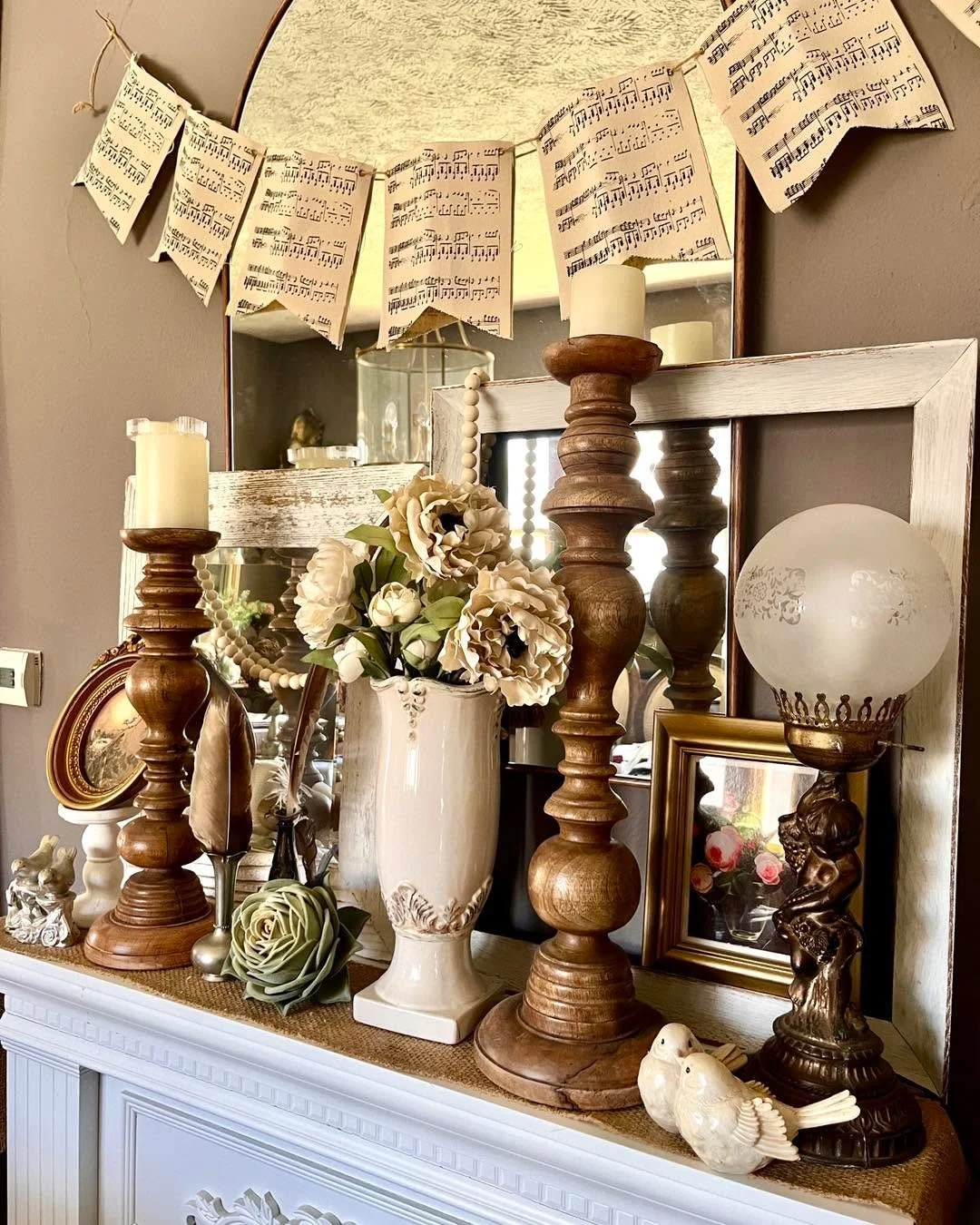 My mantle has been neglected since winter decor came down (&hellip; around Valentine&rsquo;s Day 🤫 ), but I bought this little gold frame with birds and flowers at Old Mill Antiques in February and haphazardly put it in a bare spot just to be able t