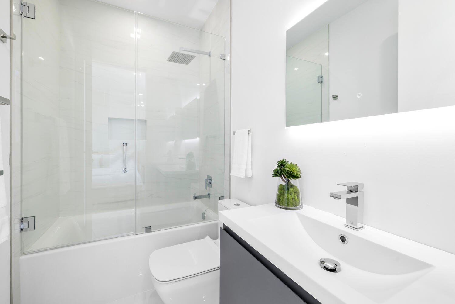1010 SW 22nd St UNIT 1 Miami-large-035-007-2J9A4533-1500x1000-72dpi.jpg
