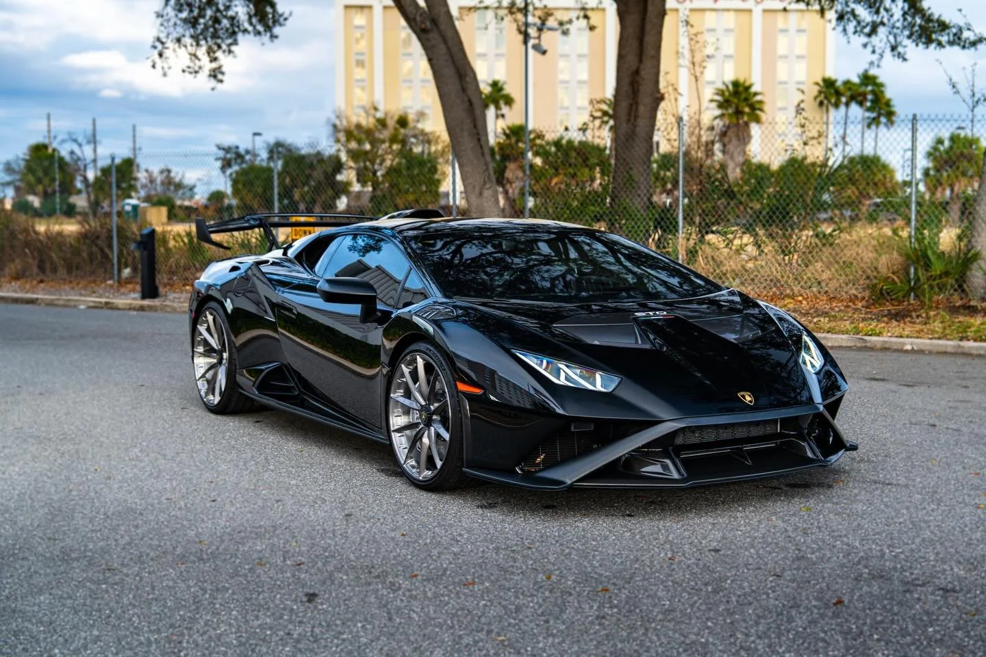 Lamborghini Huracan STO fitted with @vorsteiner wheels 

For all your wheel needs, call the boys 📞🐺

#fyp #lambo #sto #vorsteiner #viral