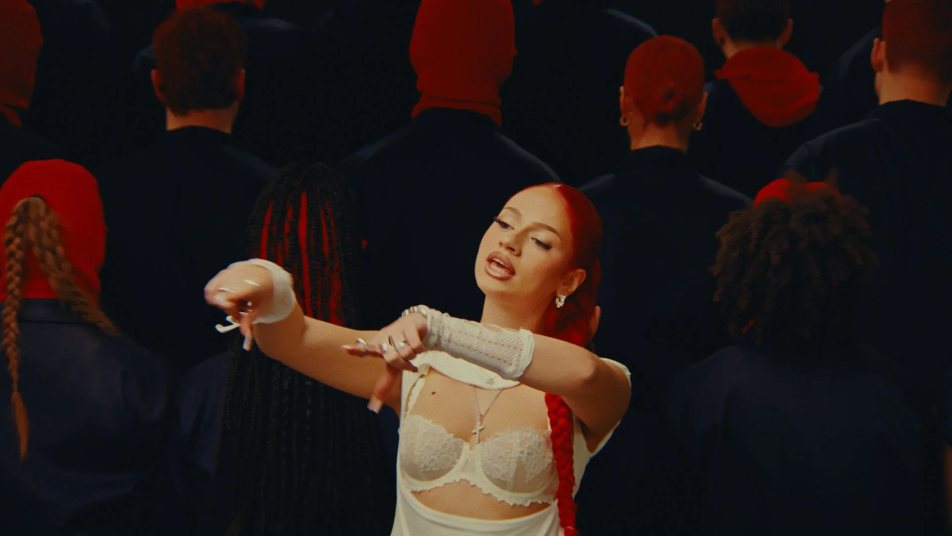 Badmómzjay · Haus im Meer (Intro)