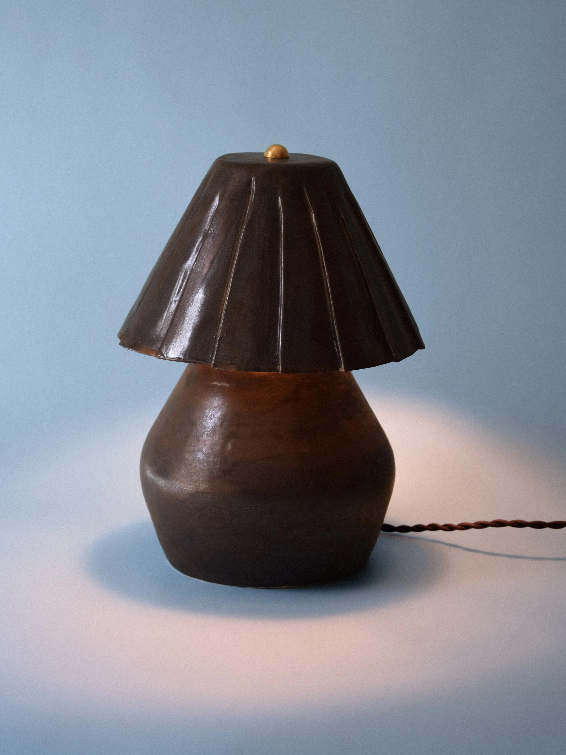 BronzePleatedLighton.png