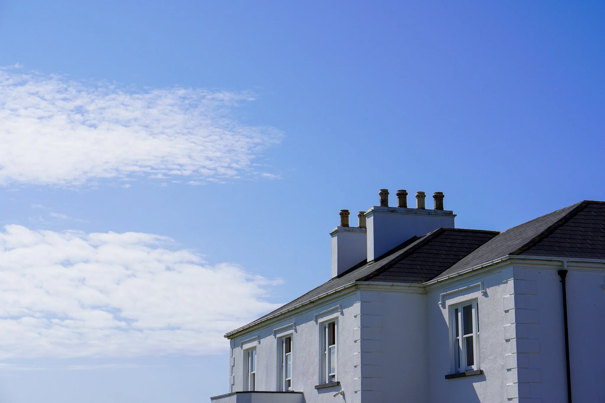 arm_house_ext_010725_02.jpg