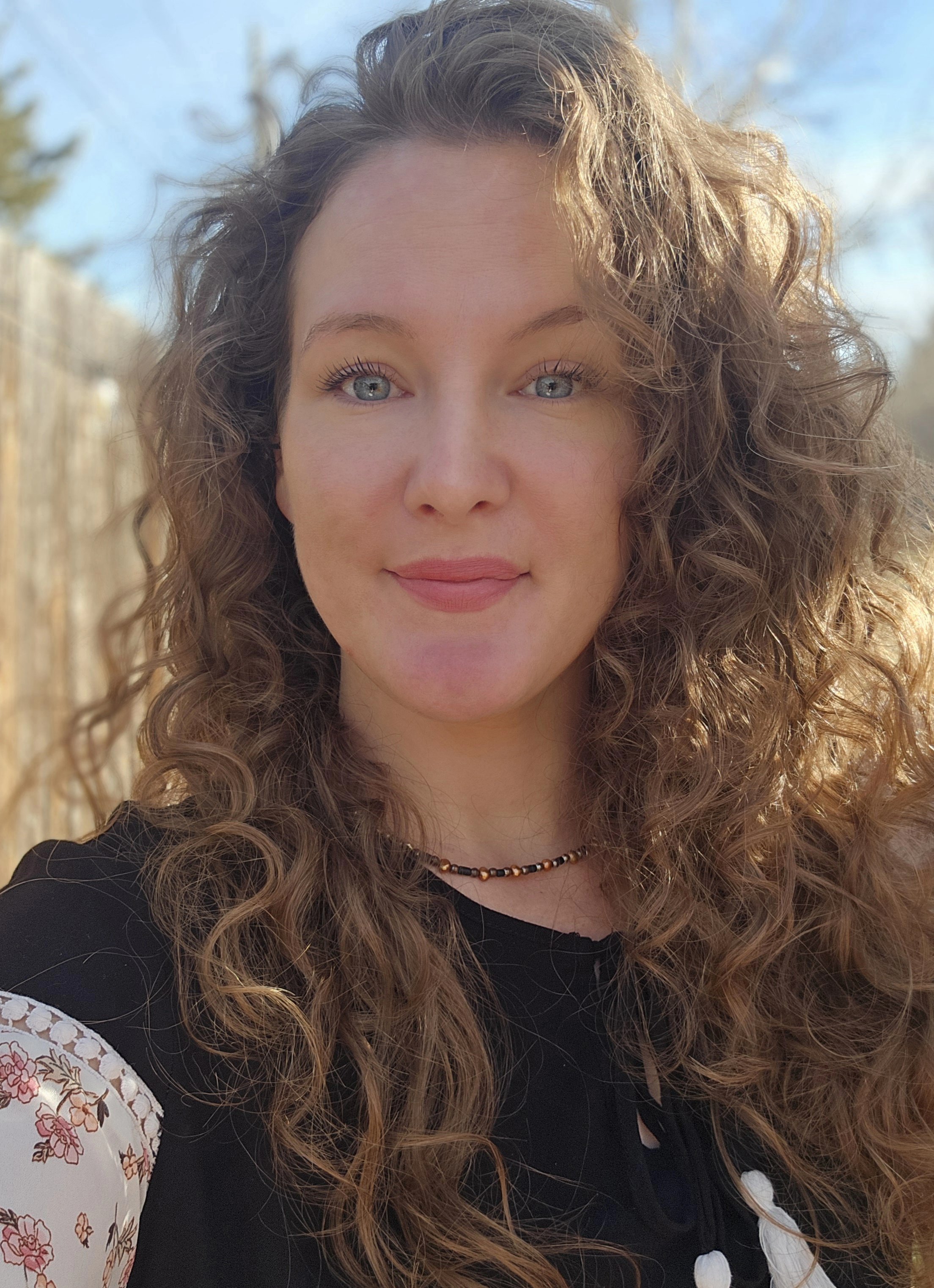 JoAnna Hathaway. Therapist in Wyoming. Offering in-person and Telehealth services to adults and children. Trauma therapy. Brain-spotting.