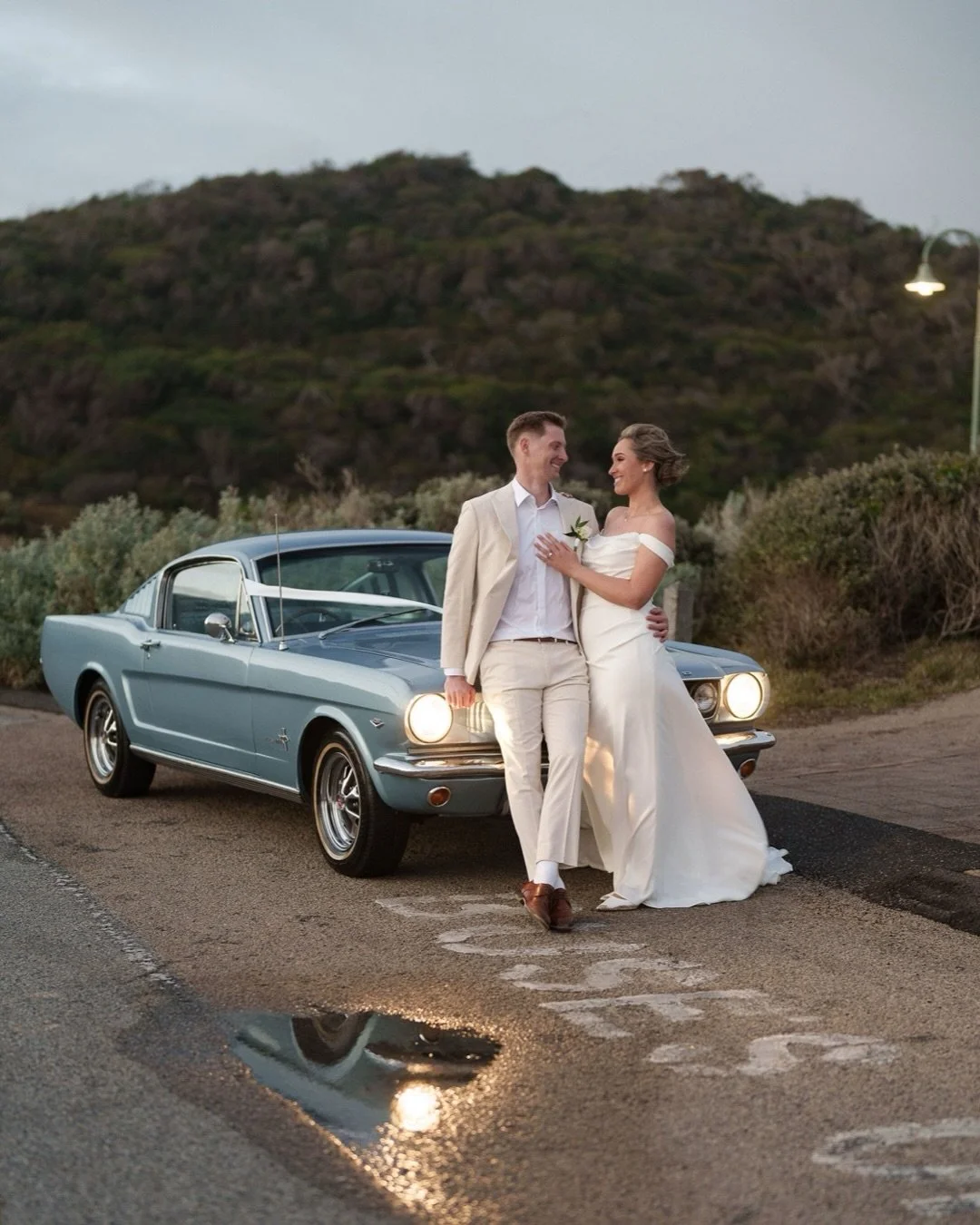 Emily and Jordan ❤️ The Peninsula weather can be wild&hellip; but being local we always know the right locations to go for photos to beat the weather. Loved everything about this gorgeous couples day! #sorrentoweddingphotography