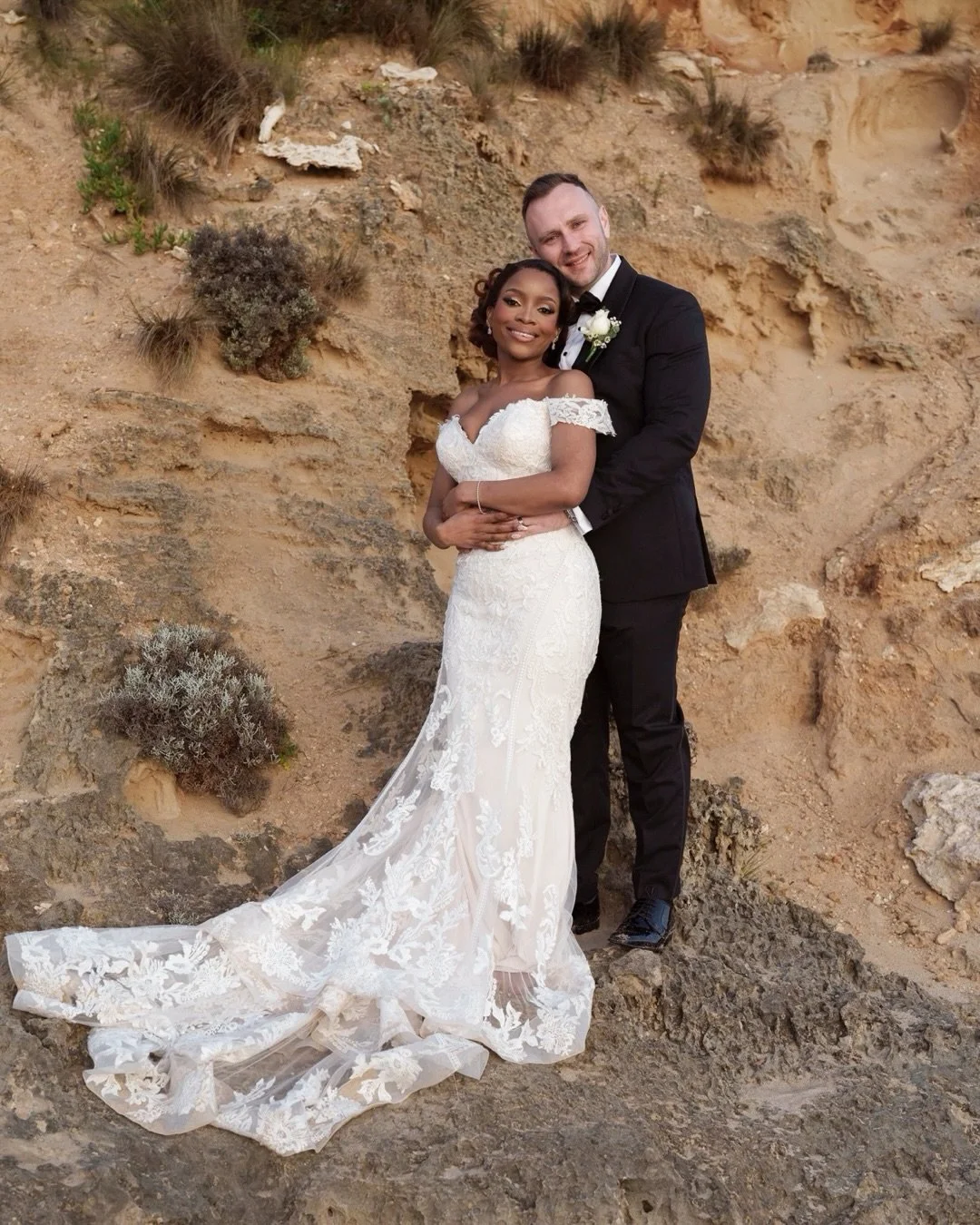 Chipo and Ryan 🤍 (wedding) party! The most brilliant day with this stunning couple- beach, sunset and lots of love 🤍 #sorrentoweddingphotography