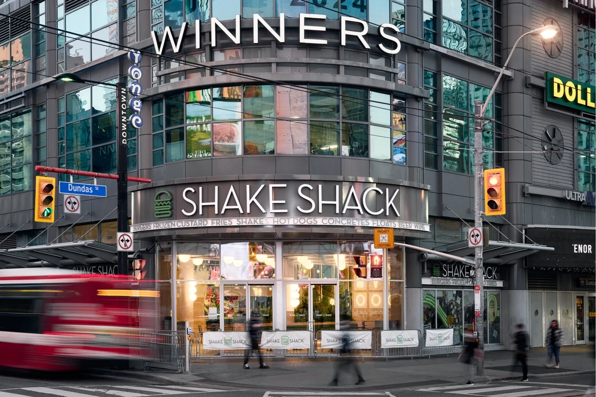 SHAKE SHACK