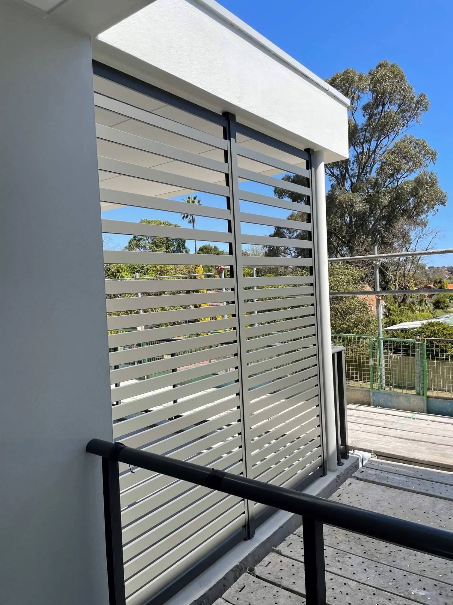 Screen - Woodland Grey 2.jpg