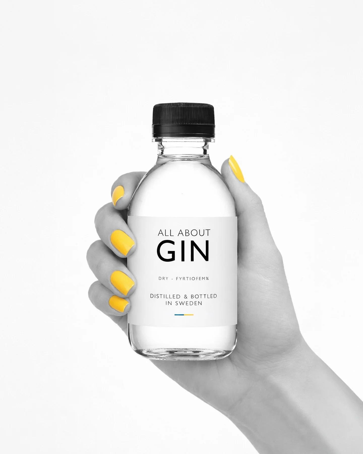 I dag lanseras All About Gin i 200 ml i cirka 215 av Systembolagets butiker 🍸

Ett alternativ f&ouml;r dig som vill uppt&auml;cka ginen, ta med den eller f&ouml;redrar ett mindre format hemma.

Samma rena och balanserade smakprofil.
Tydlig enb&auml;