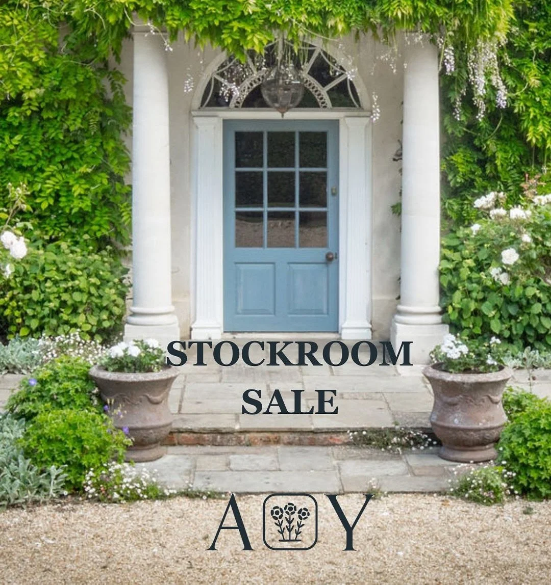 Grab yourself a bargain! Please DM to organise purchase. All items sold as seen, include VAT, collection from Micheldever. Inspection welcome 😃 :
1. Rowen &amp; Wren Oak Table, RRP &pound;1,198. NOW &pound;850. 120cm Diameter, 75.5cm. Seats 4-6 peop