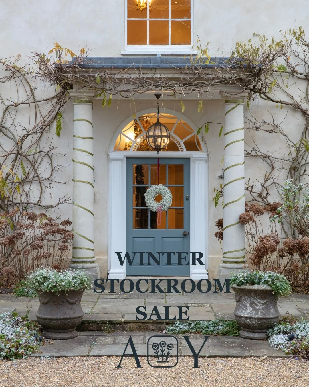 Grab yourself a pre Christmas bargain! All available for immediate collection to spruce up your pad! DM to organise purchase and collection. All items sold as seen, include VAT, collection from Micheldever. Inspection welcome 😊:
1. Pair Napoleon III