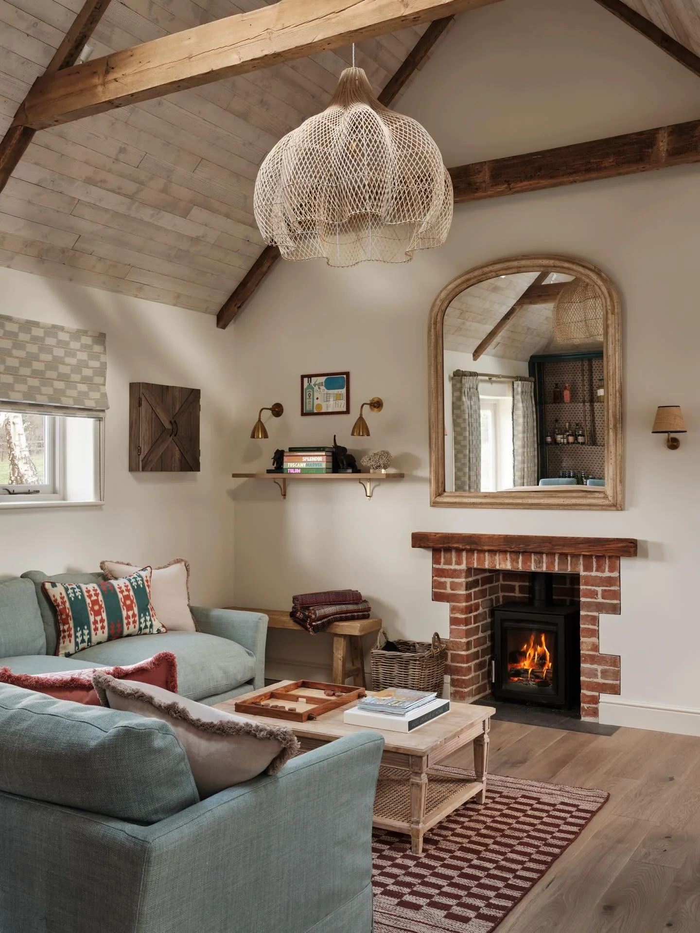 A cosy atmosphere in this beautiful listed outbuilding creating the perfect retreat for entertaining. 

Enjoy time with your children this February half term &amp; happy weekend. 

@astridtemplier 📸

#interiors #design #fyp #trend #interiordesign
