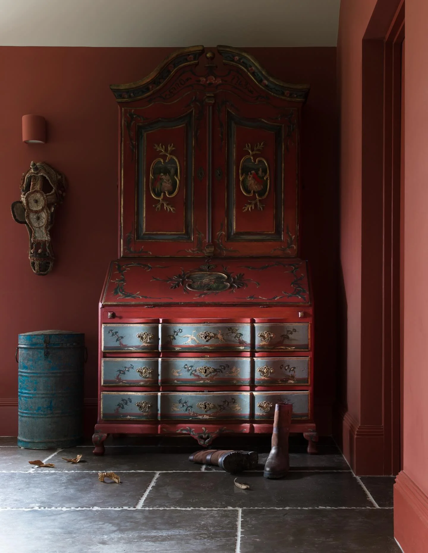 Alex loved sourcing these beautiful antiques including this particularly special antique bridle sourced for an equestrian mad family. 

Happy Lunar new year! 🎆

2026 welcomes the Year of the Horse - a symbol of courage, momentum, strength and unwave