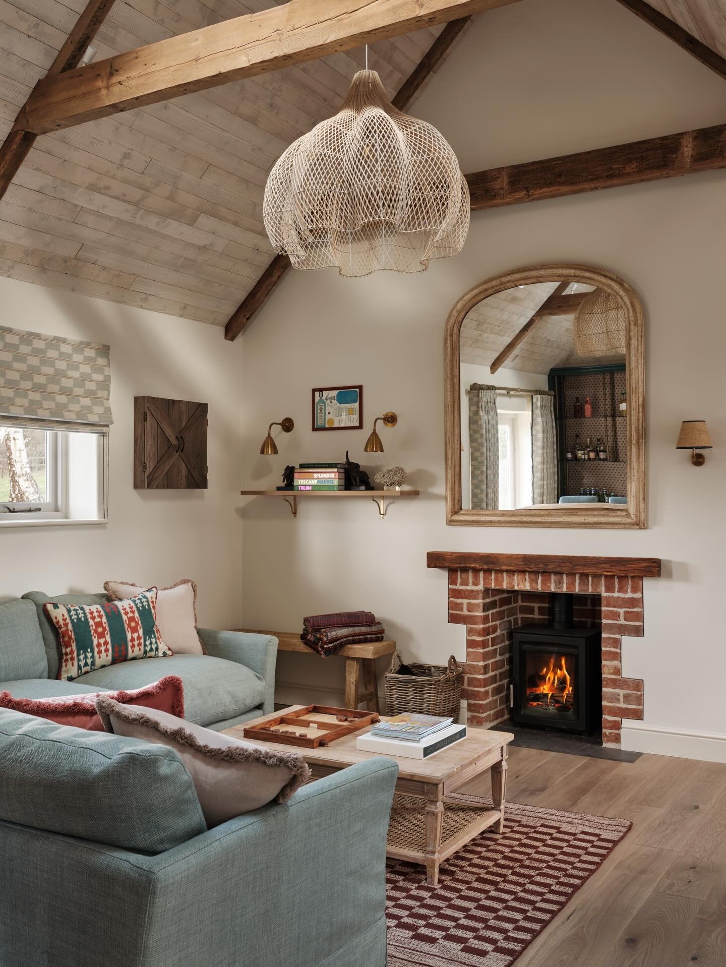 A cosy atmosphere in this beautiful listed outbuilding creating the perfect retreat for entertaining. 

Enjoy time with your children this February half term &amp; happy weekend. 

@astridtemplier 📸

#interiors #design #fyp #trend #interiordesign