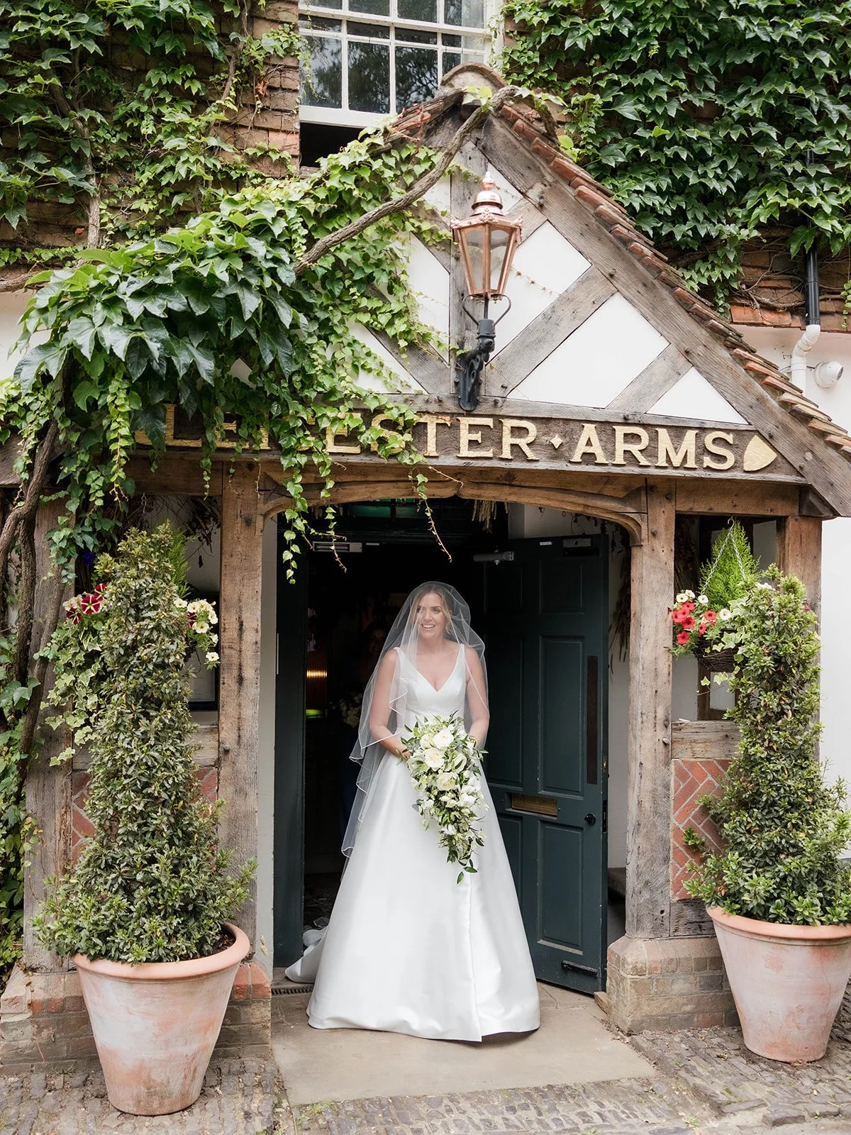 The Bridal makeup for a summer wedding at Penshurst Place