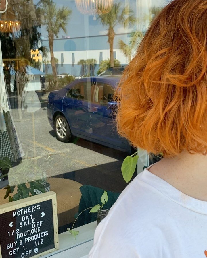🏵🏵🏵
Color &amp; cut by: @_hair_by_mare_ 

#orangehair #copperhair #davinesnorthamerica #davinescolorformula #shaggybob #babybangs #orangebob #savannahgeorgia #thunderboltgeorgia #savannahhairsalon #savannahhairstylist #luminarysalon #hairbymare #m
