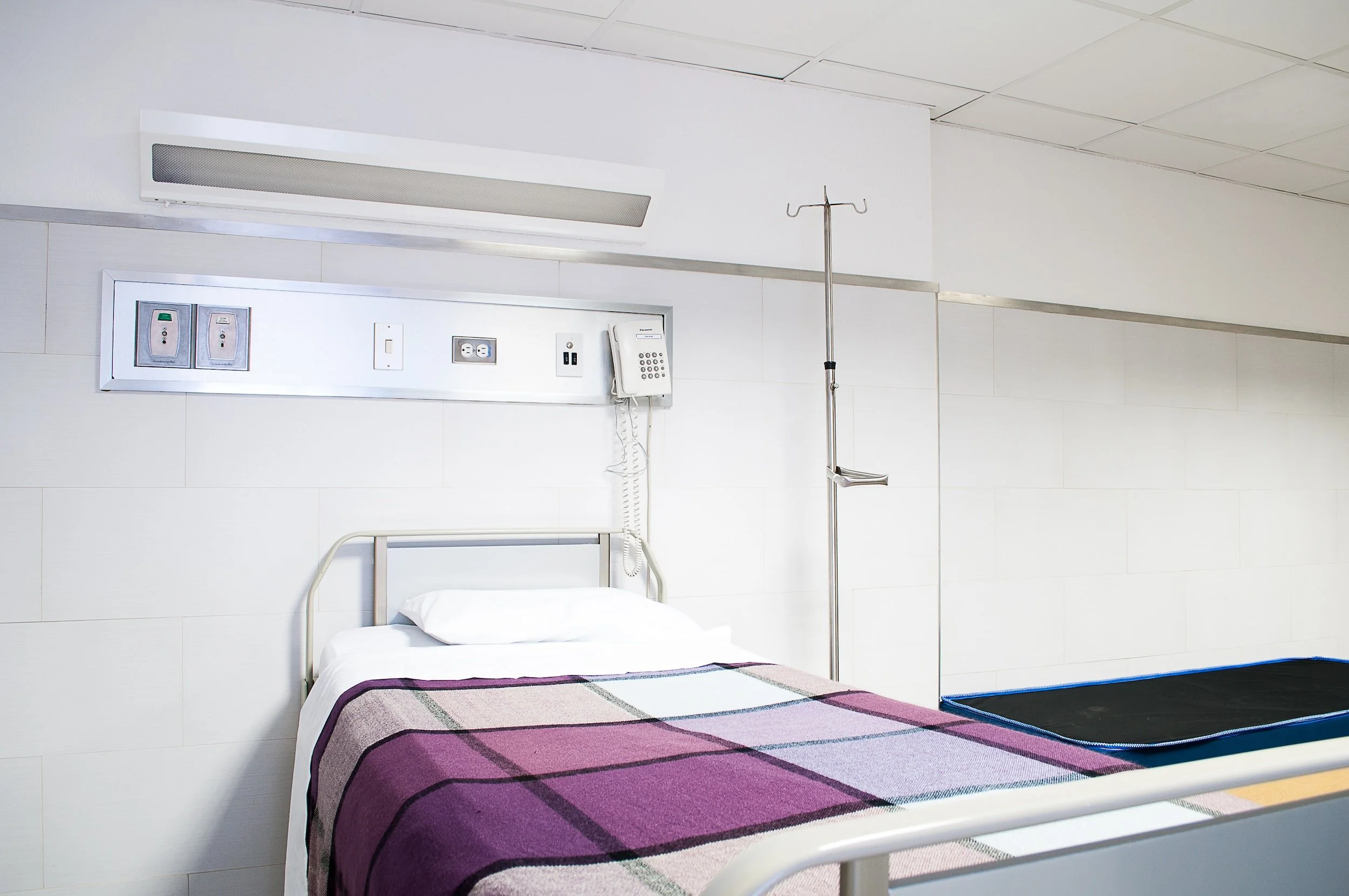 Coping with a hospital stay when you have dementia or Alzheimer’s