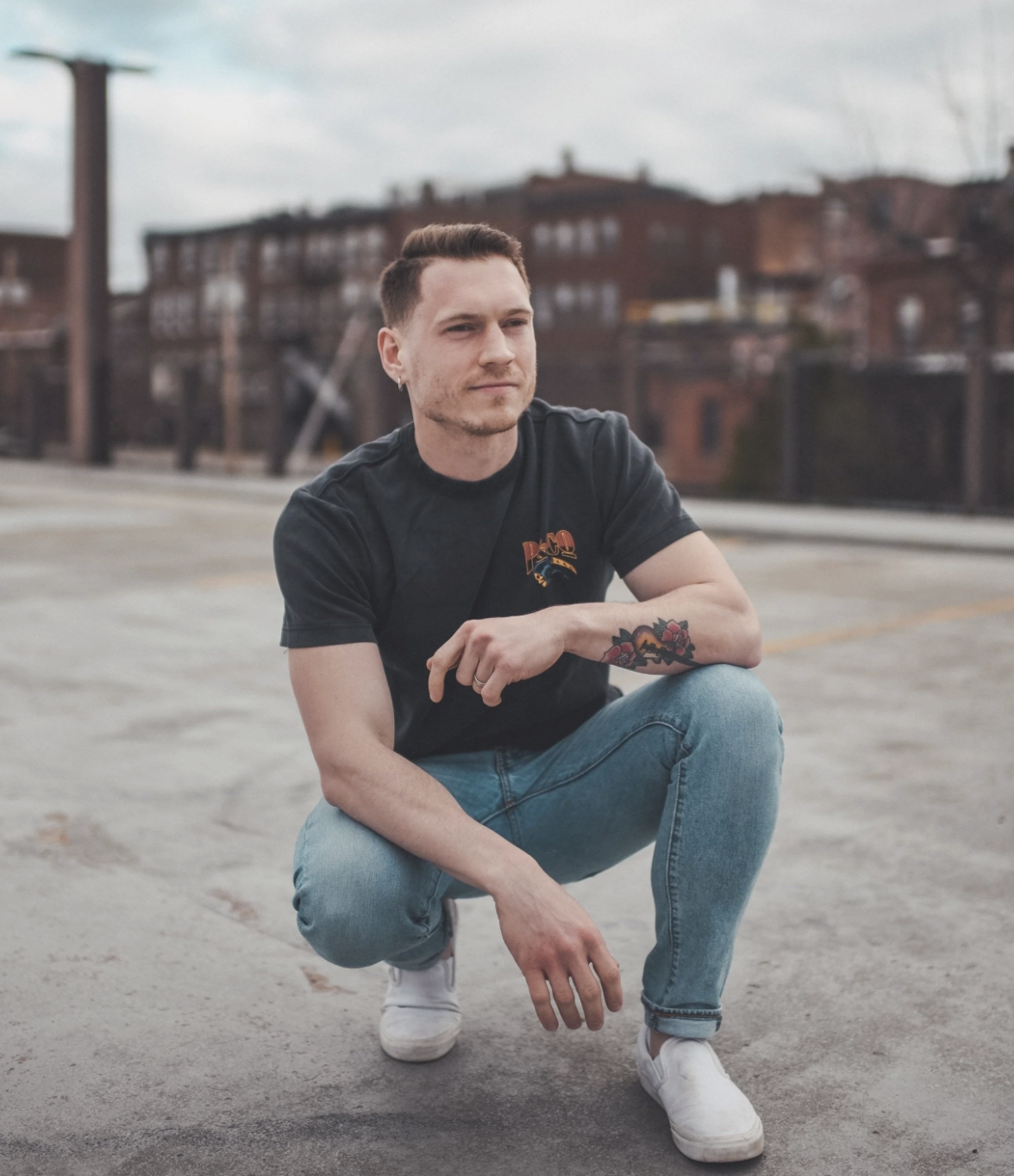 TOM BOISSE - Live Entertainment - Grill 28 Restaurant 