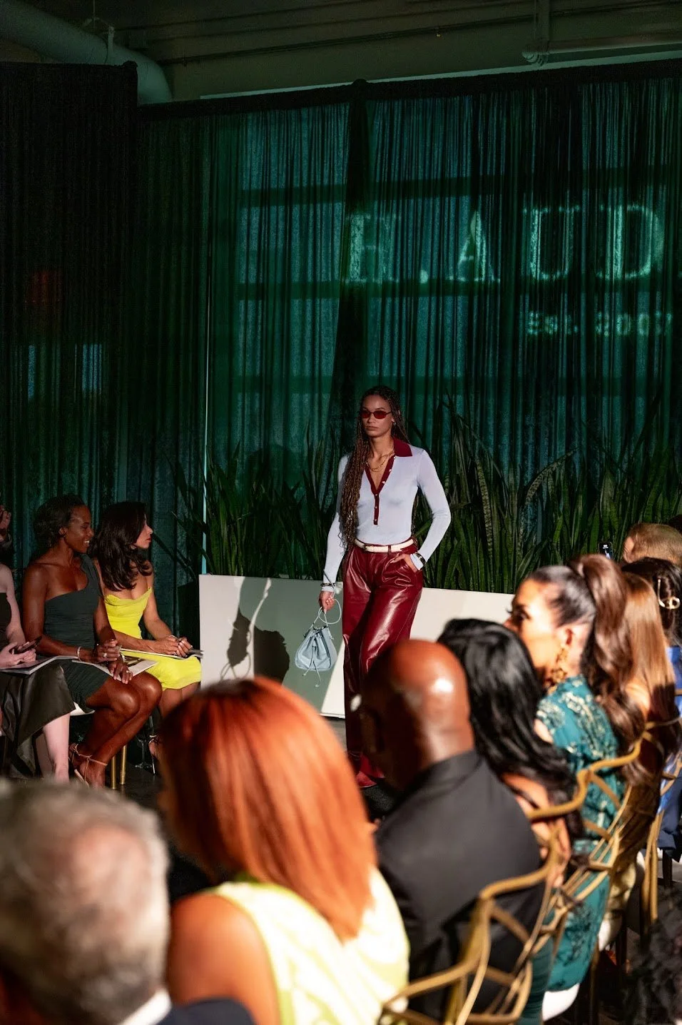 MODERN_LUXURY_24TH_&_TENTH-1163656.jpg