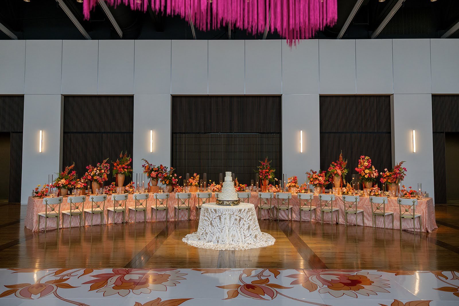 Curved King Table