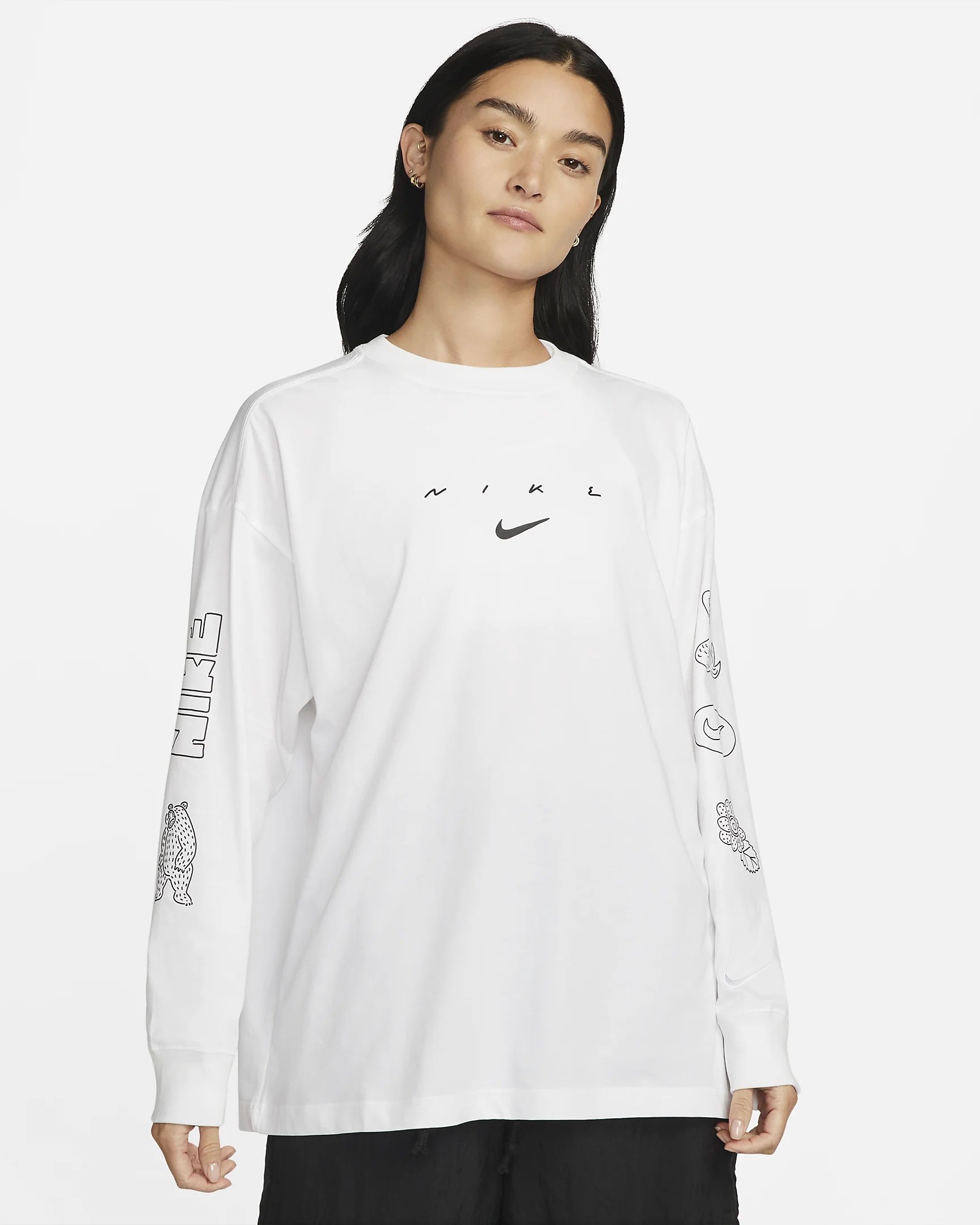 Long-sleeve T-shirt design for NIKE, graphic illustration by freelance illustrator Sayori Wada (outsourced)