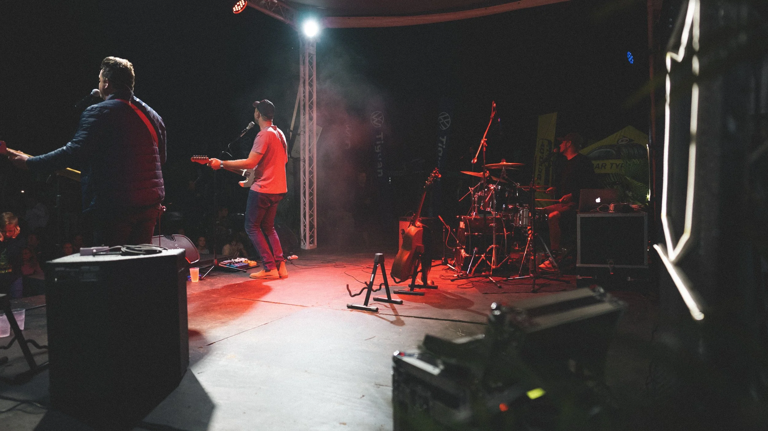 Band-8.jpg