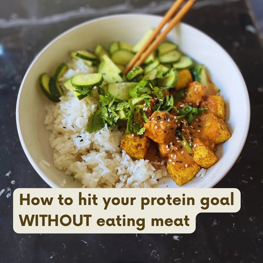 Can you hit 120g+ of protein per day without eating meat?

YES!!!

Swipe through for some ideas how to do it. And remember, soy DOES NOT cause man boobs or disrupt hormones&hellip;. this is a big myth that is not evidence based. 

#veg #vegetarian #p