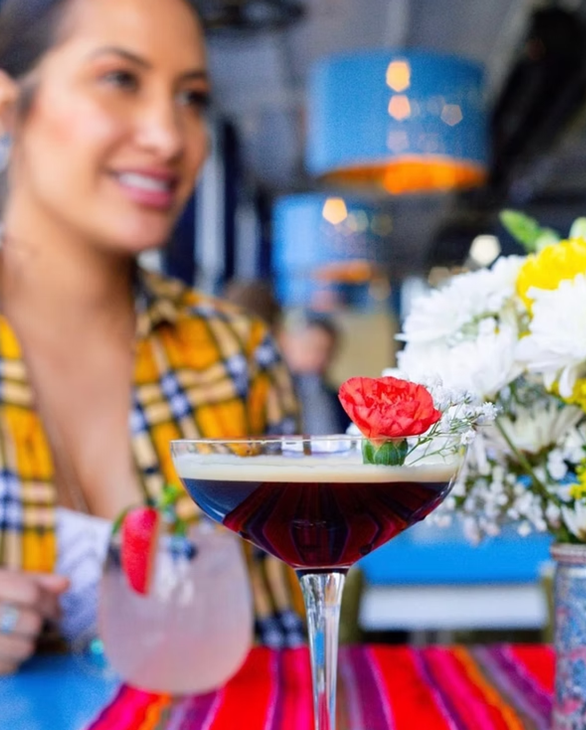 CoCo_martini with red rose.png