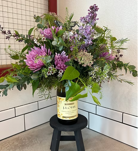 MomentS_bottle bonnet bouquet.png
