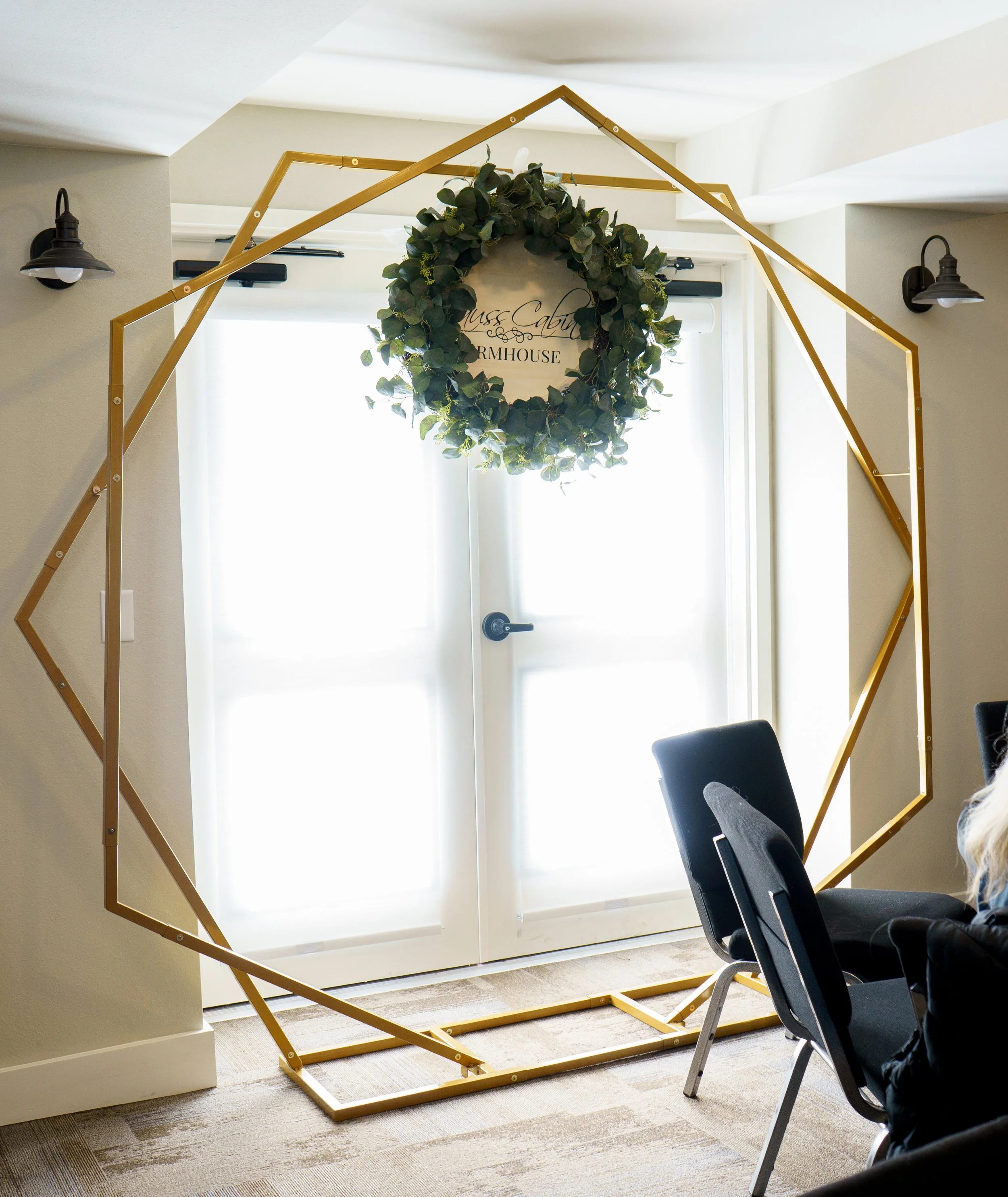 Hexagon arch in front of Terrace door