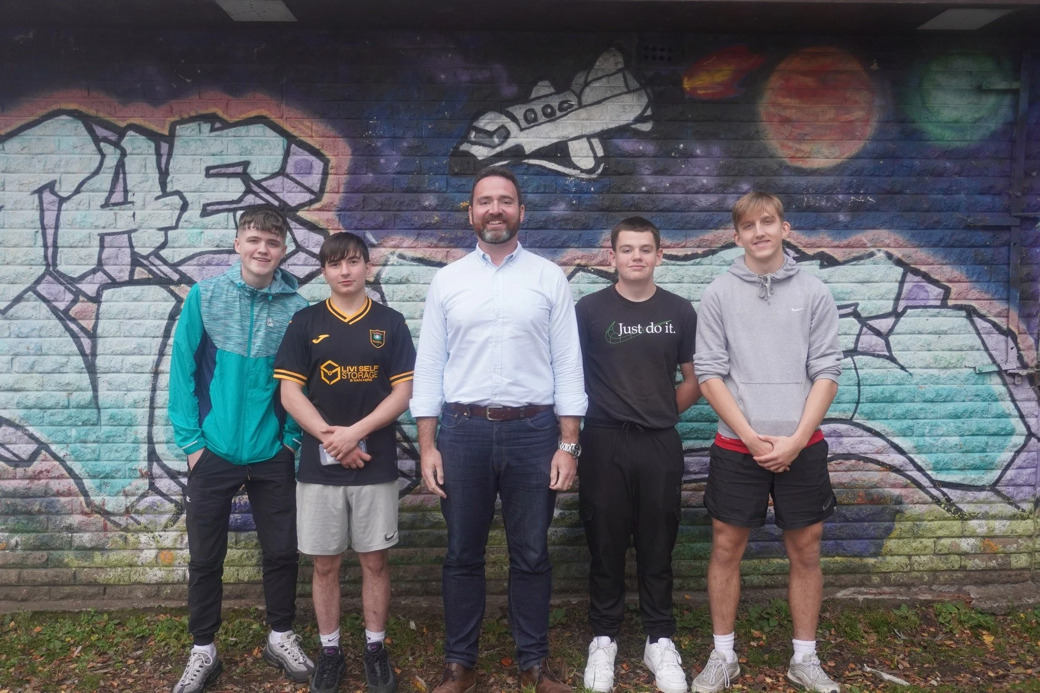 🎙️ Big questions from bright minds at @vennieknightsridge!

Young people in Knightsridge are leading the way with their new &ldquo;Make Your Message Matter&rdquo; podcast and I was delighted to be their first guest politician.

We had a brilliant ch