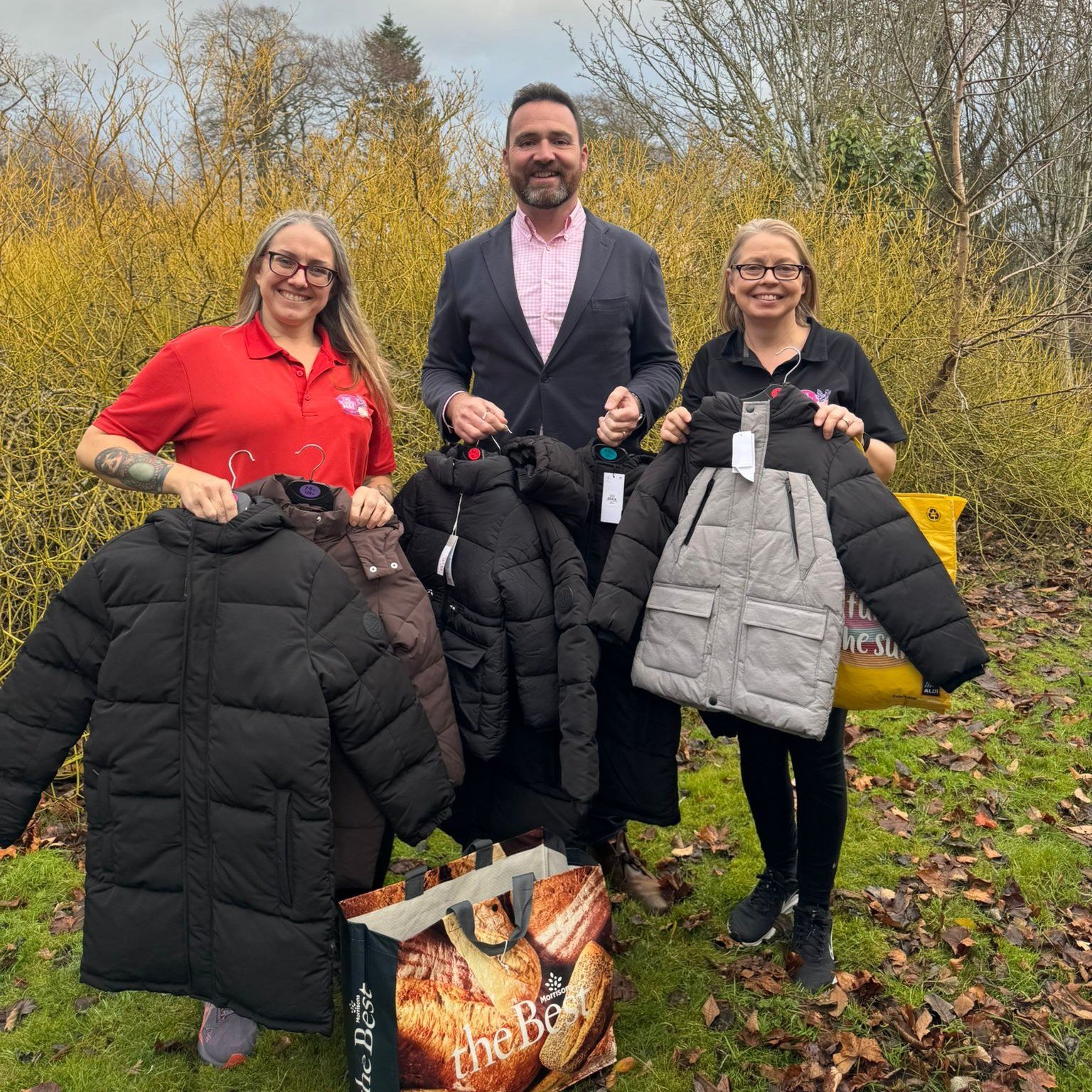 No child should be cold this winter.🧤

I dropped off &pound;150 worth of new winter coats at @theschoolbankwestlothian  as part of their Winter Coat Appeal. They&rsquo;re expecting more than 300 requests in the months ahead, and every donation makes
