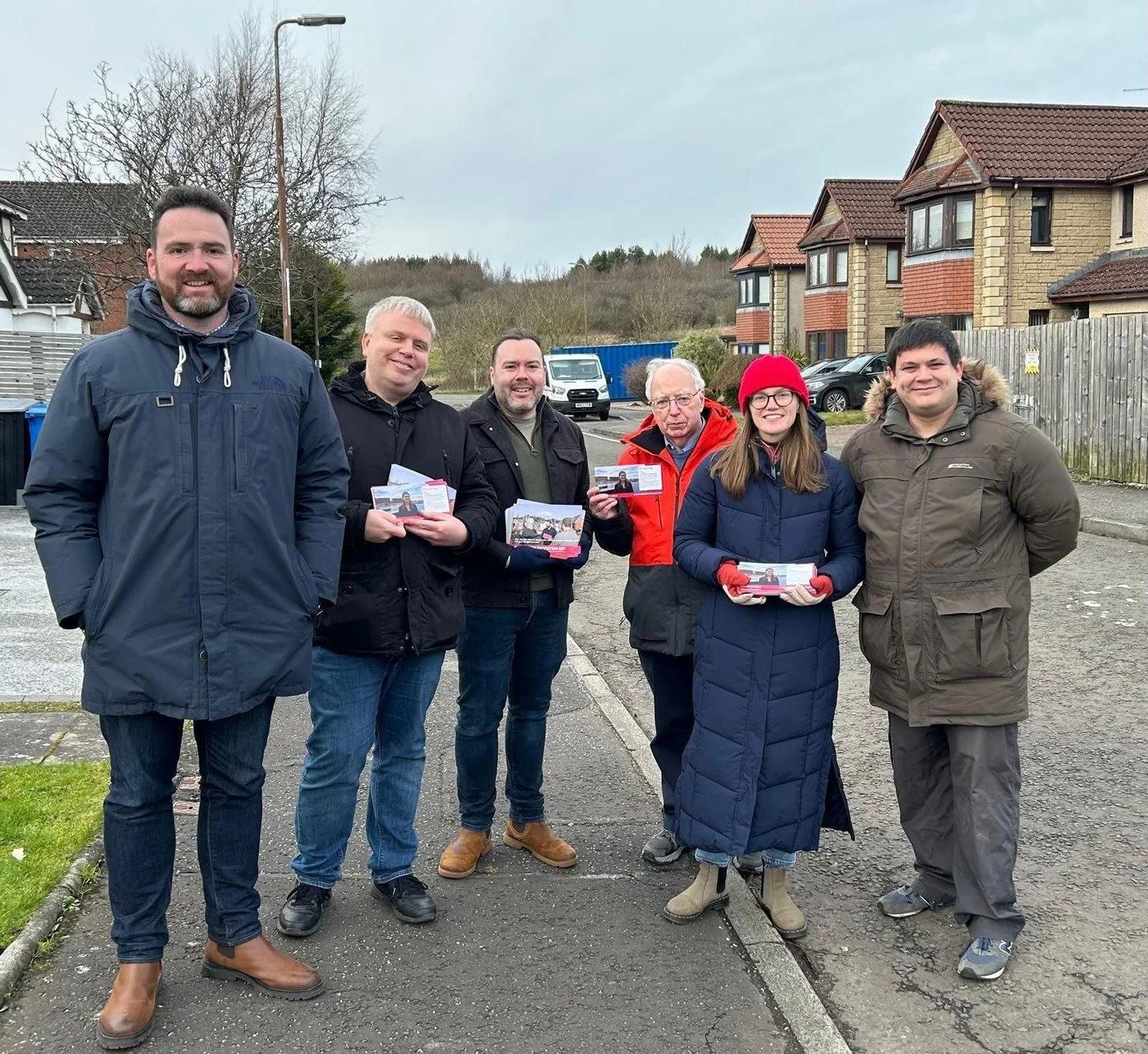 Spent time in Broxburn again alongside @JennyYoungbathgate, Scottish Labour&rsquo;s candidate for Bathgate, out on the streets listening to residents and discussing the issues affecting the community.

Being visible and accessible locally is a key pa