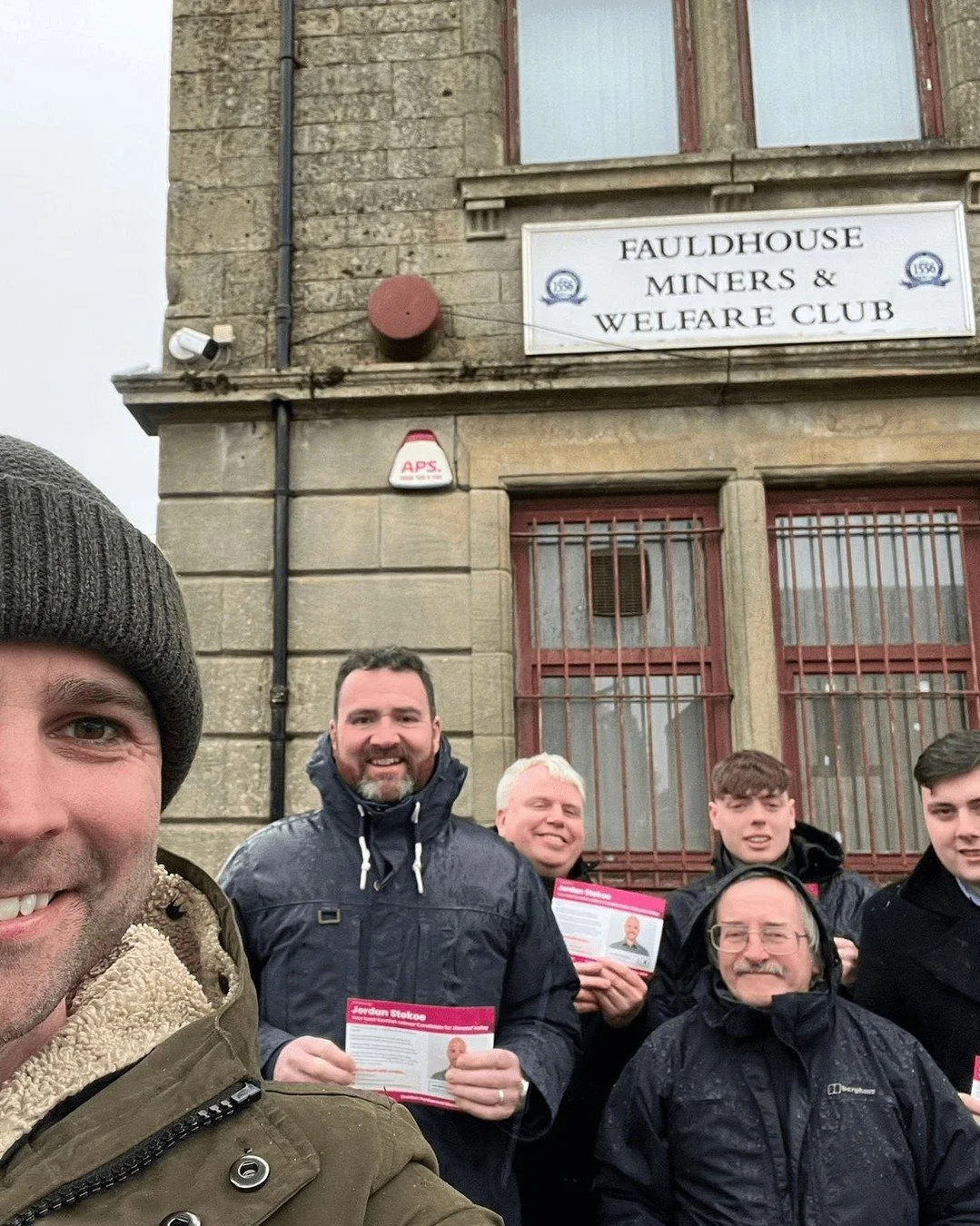 Out again in Fauldhouse with @JordanStokoeLabour for a street surgery, speaking directly with local residents about the issues that matter most.

These conversations are important to me and they help shape the work my team and I do on your behalf.

I
